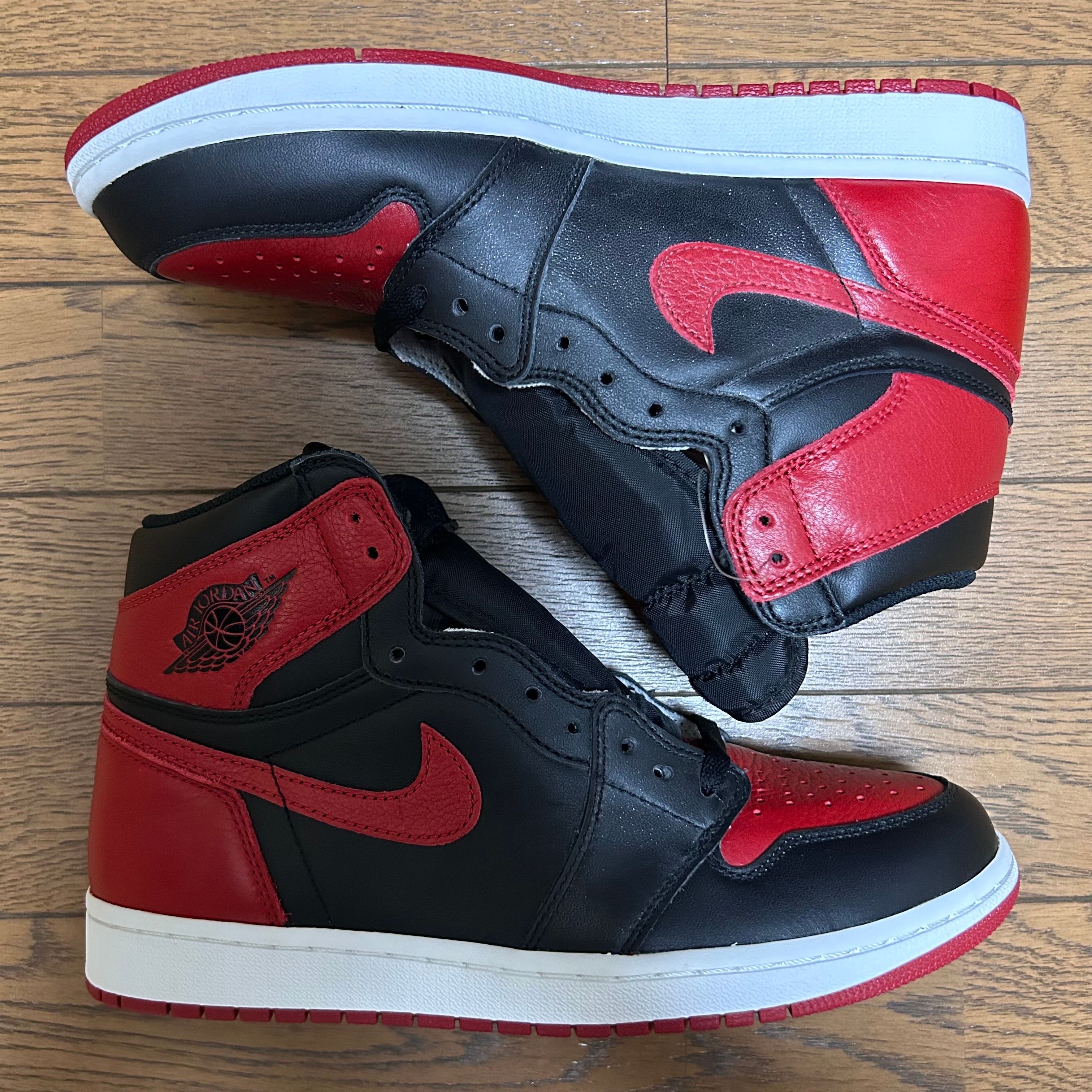 Nike Air Jordan 1 Retro High OG "Bred/Banned" (2016)