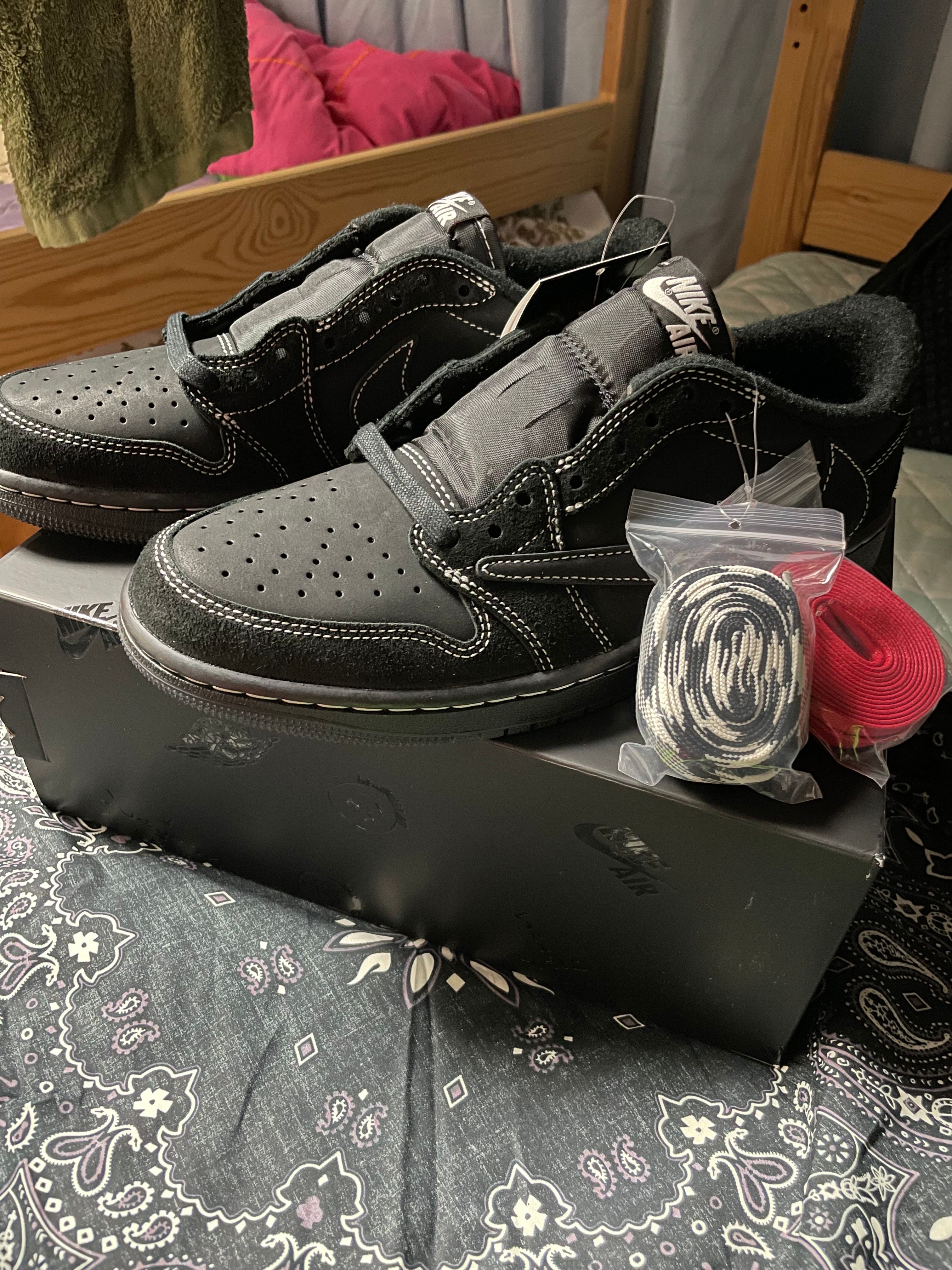 Travis Scott × Nike Air Jordan 1 Low OG SP "Black Phantom"