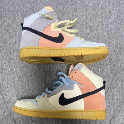 Nike SB Dunk High "Easter Spectrum"