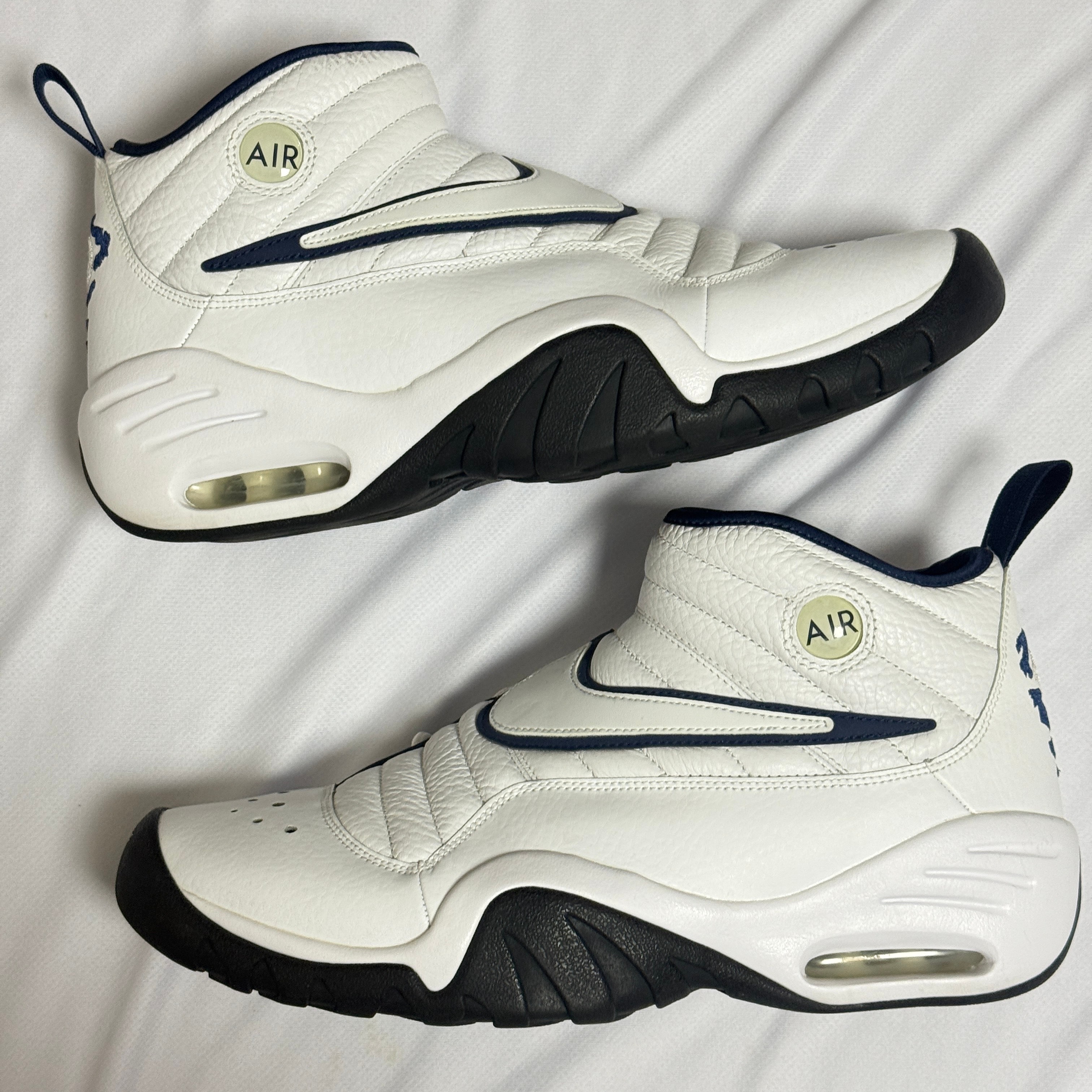 ナイキ エアシェイク インデストラクト "ホワイト/ミッドナイトネイビー"