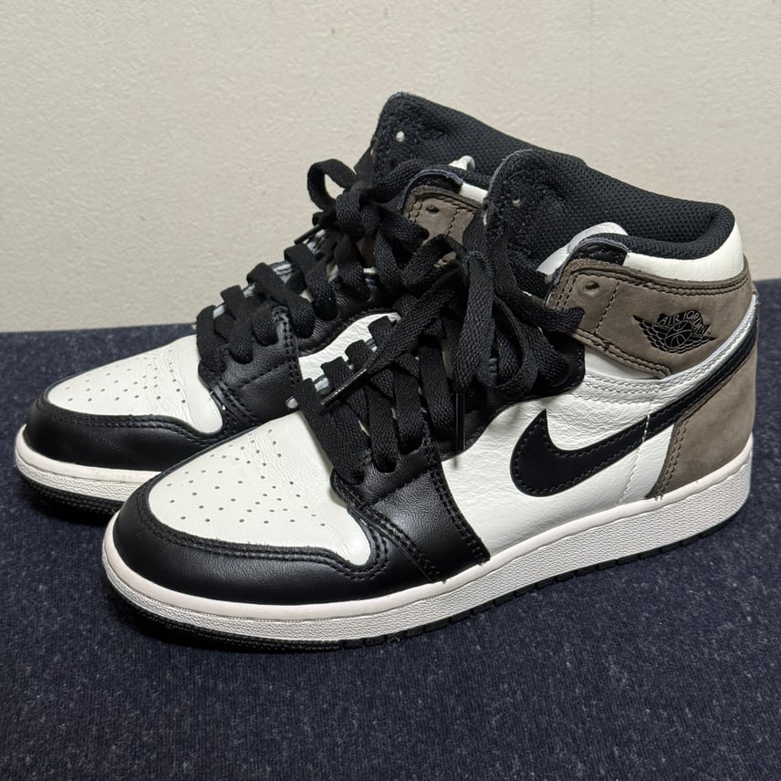 ナイキ GS エアジョーダン1 ハイ OG ナイキ GS エアジョーダン1 ハイ OG