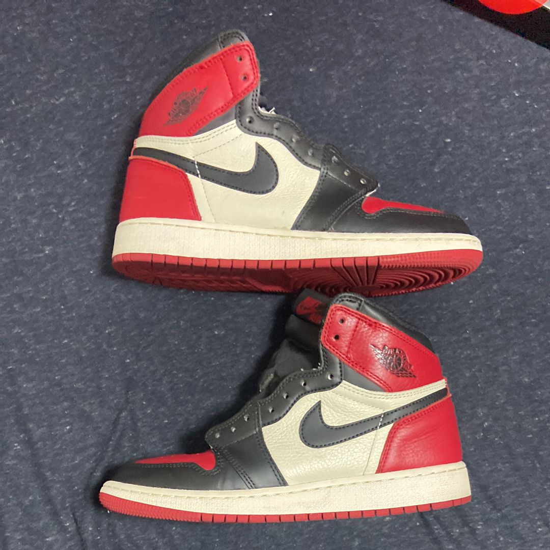 Nike GS Air Jordan 1 Retro High "Bred Toe"