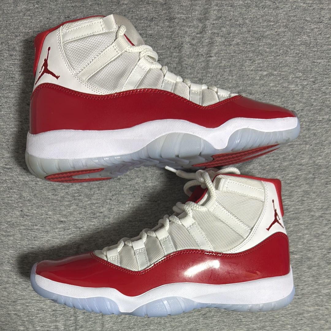 Nike Air Jordan 11 "Varsity Red"