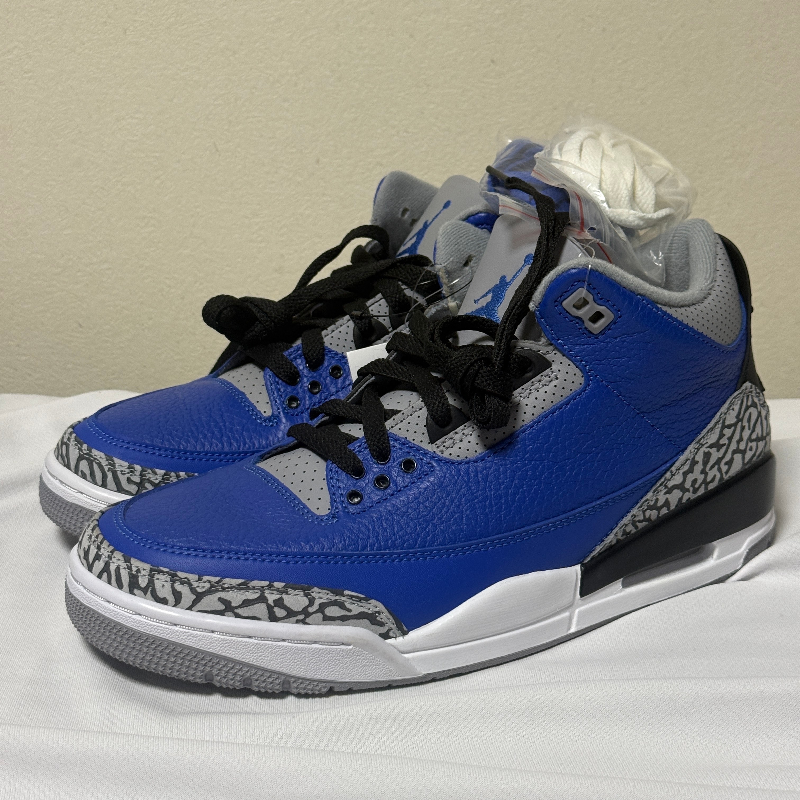 Nike Air Jordan 3 "Varsity Royal"