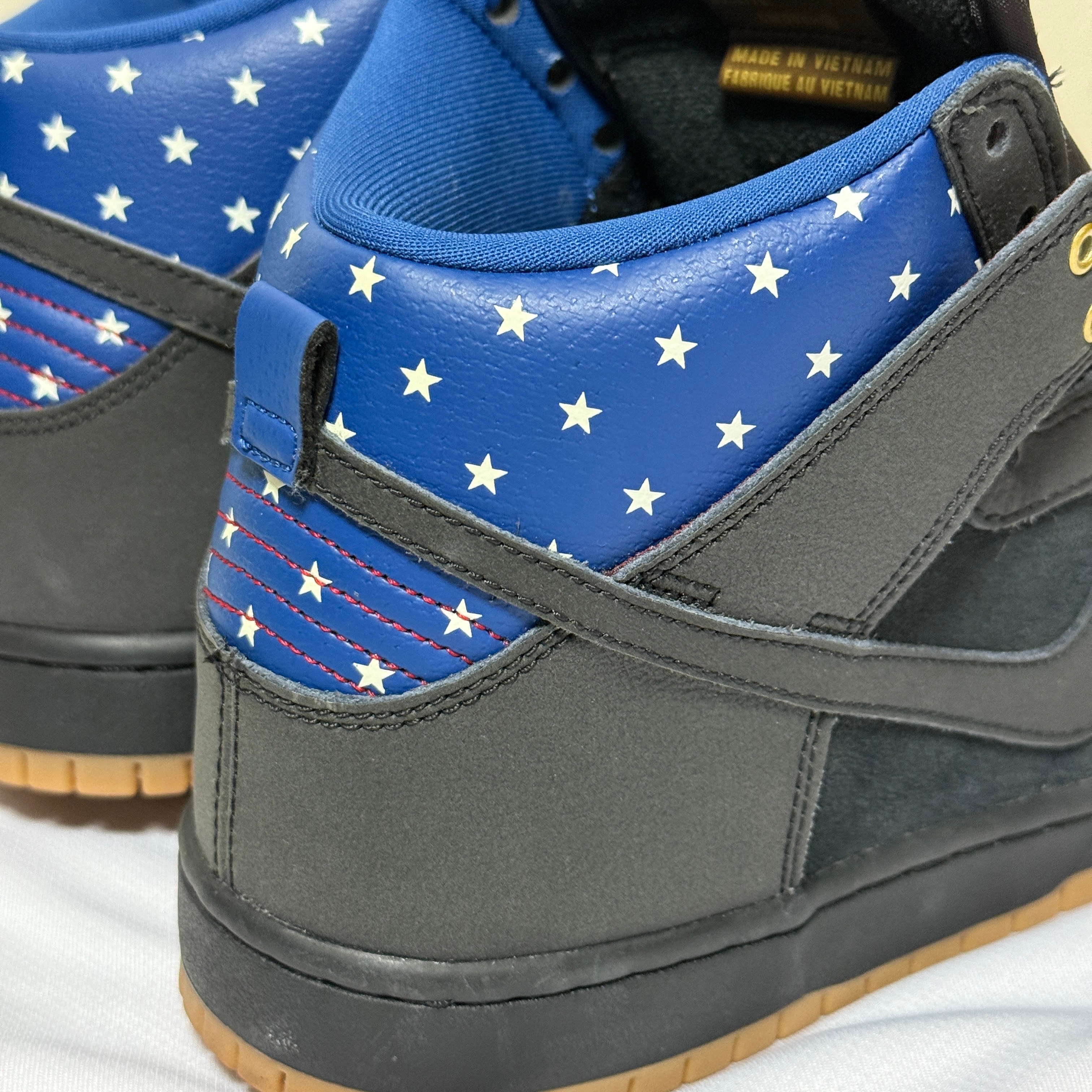 Nike SB Dunk High "Captain America"