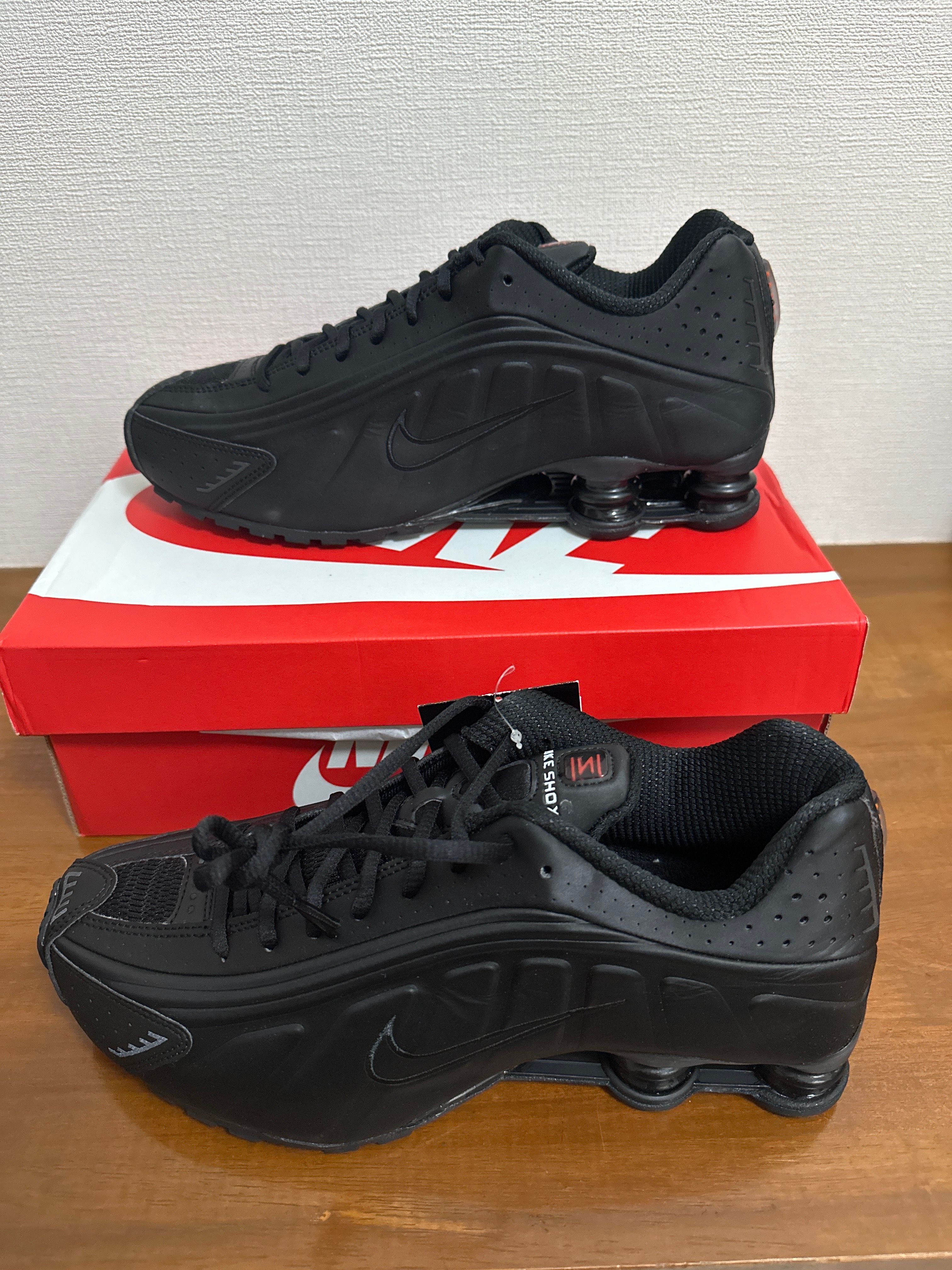 Nike Women's Shox R4 "Black"