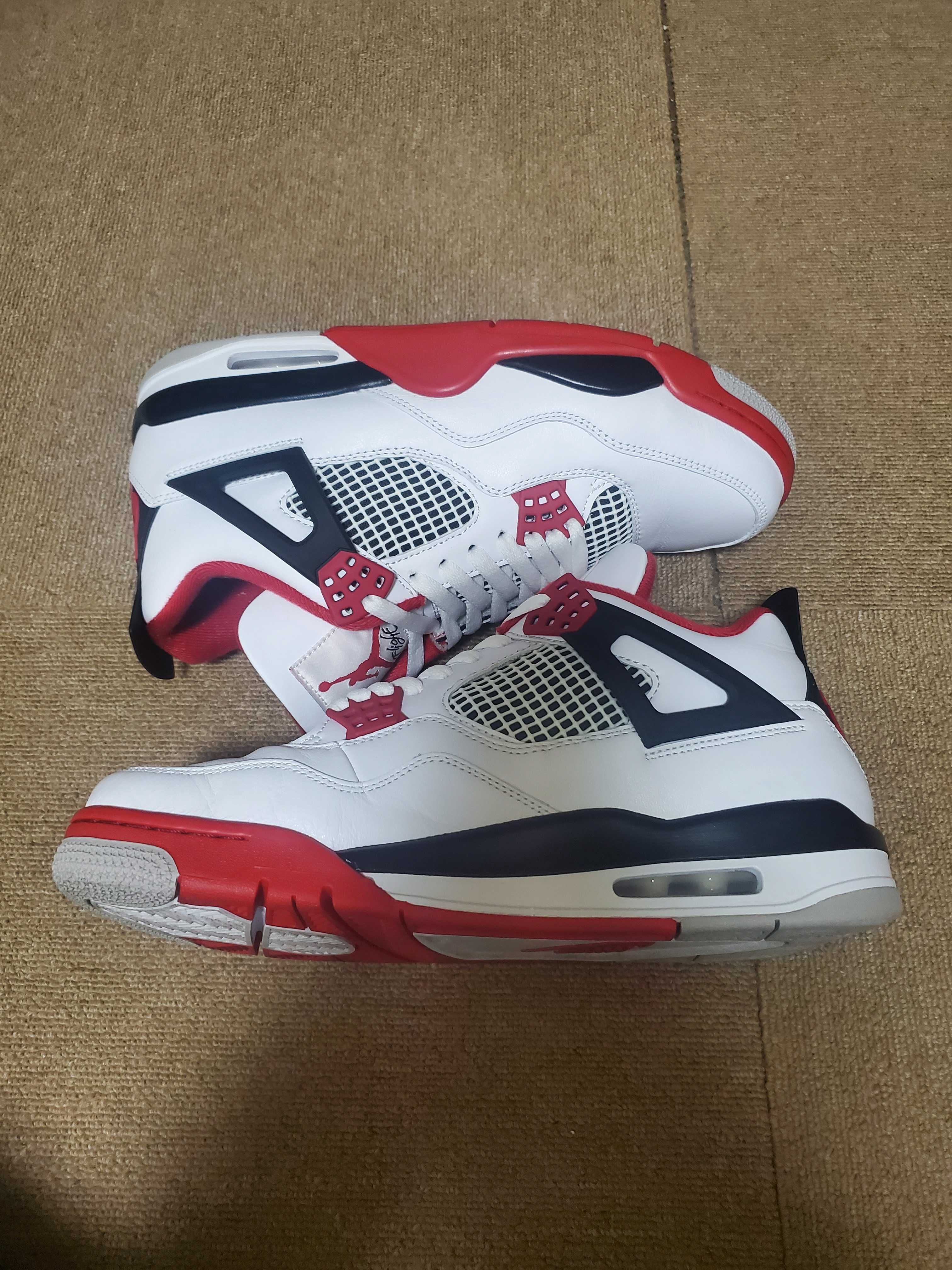 Nike Air Jordan 4 Retro OG "Fire Red" (2020)