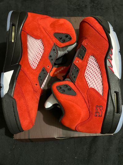 Nike Air Jordan 5 "Toro Bravo"