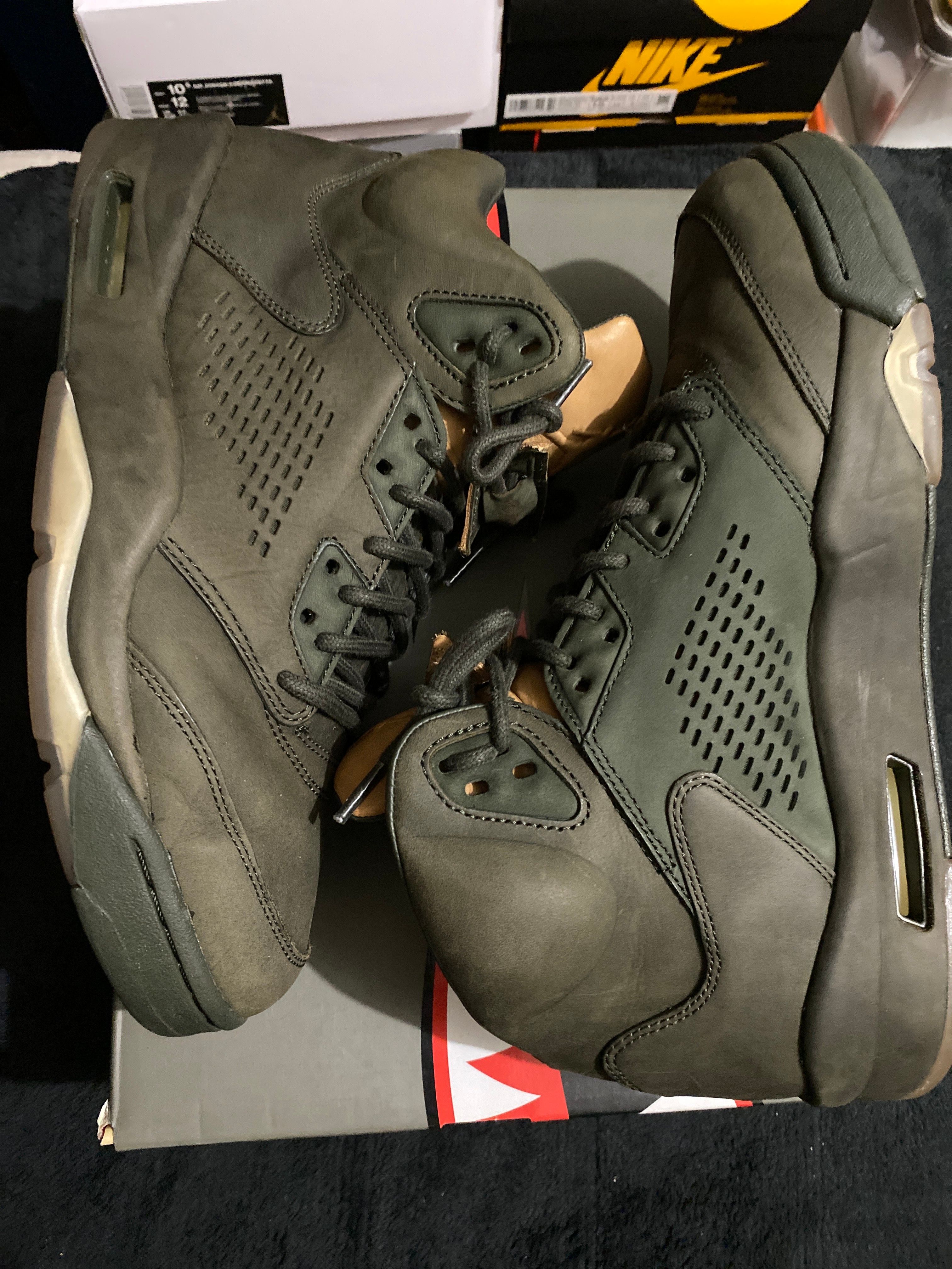 NIKE AIR JORDAN 5 RETRO "TAKE FLIGHT"