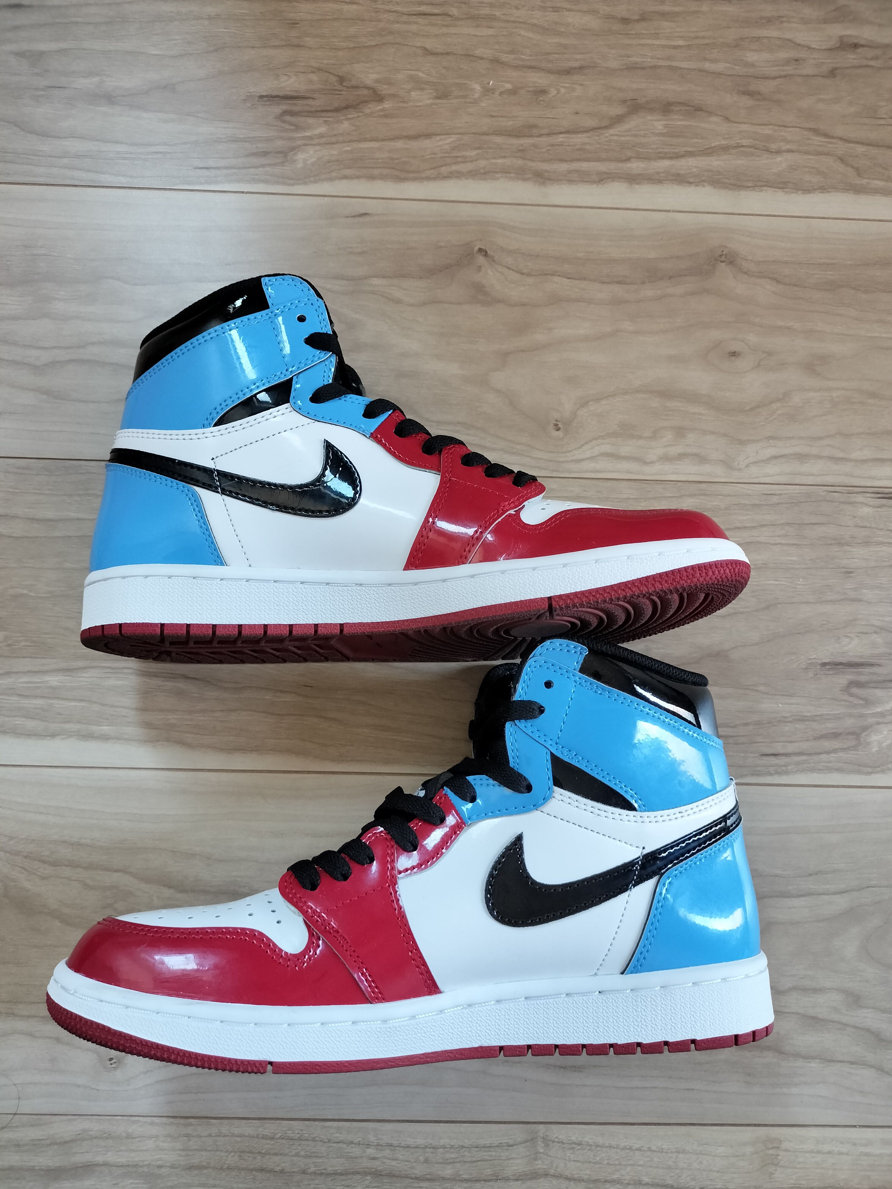 Nike Air Jordan 1 High OG "Fearless"