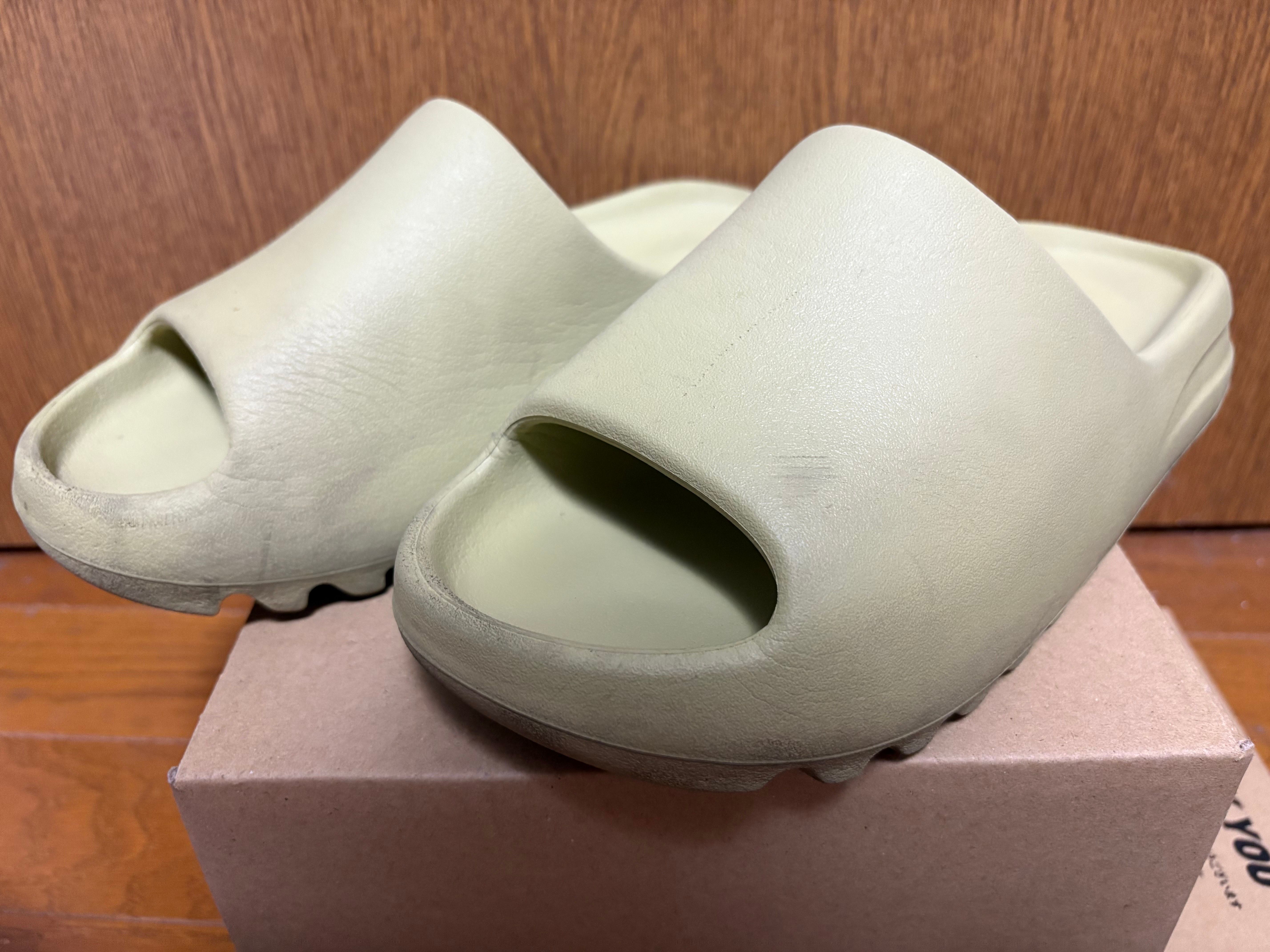 イージースライド うるさん専用 Yeezy Slide (イージー スライド) 人気の新作/中古通販