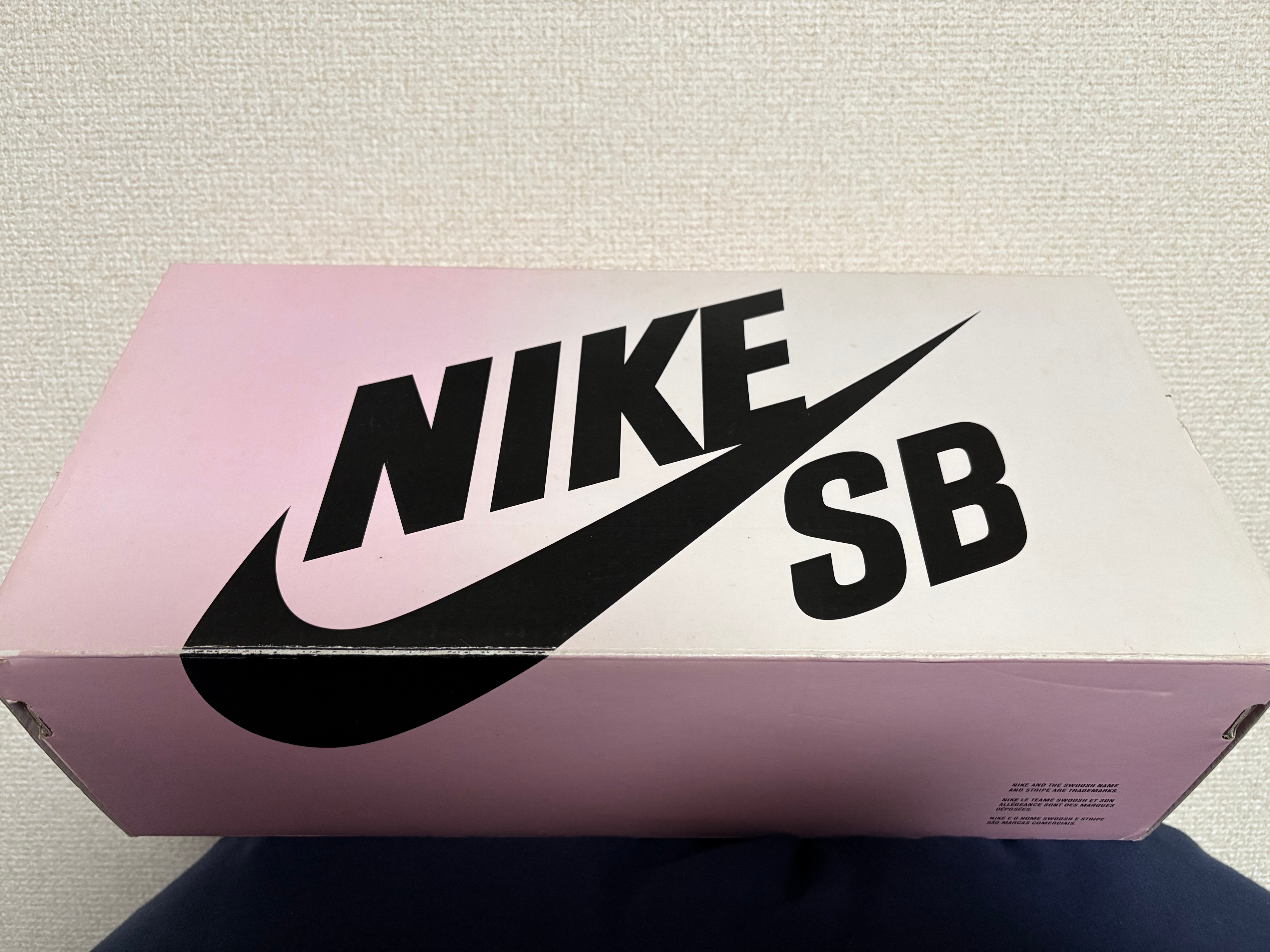 Nike SB Dunk Low TRD QS "Black Pigeon"