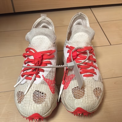 Off-White × Nike Air Zoom Tempo Next% Flyknit "Solar Red"