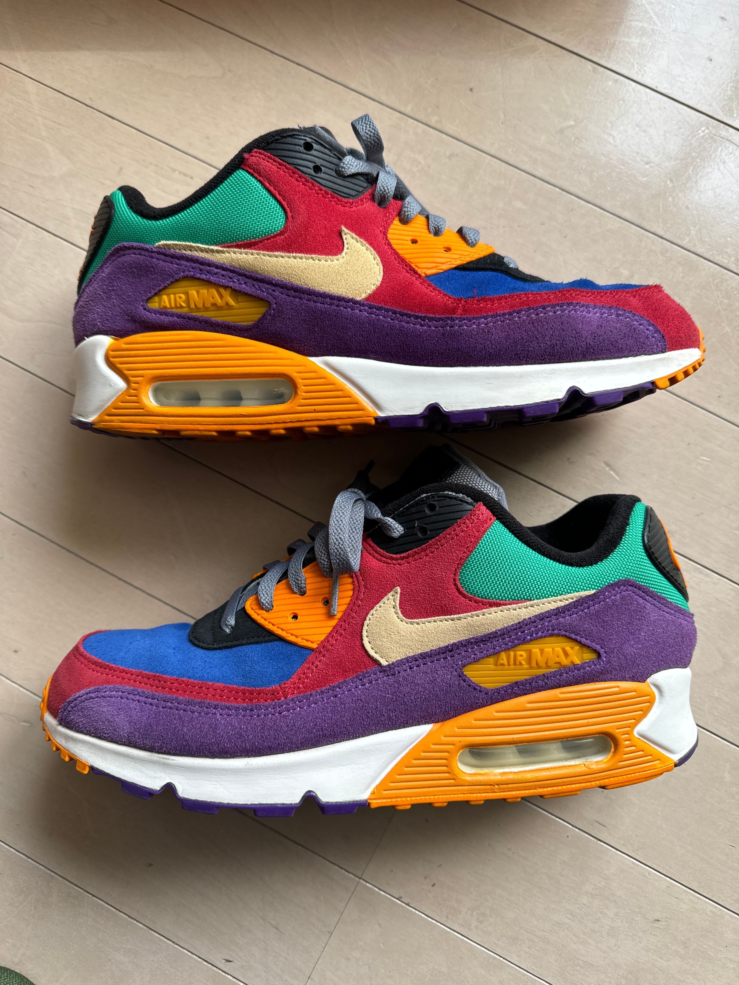 NIKE AIR MAX 90 "VIOTECH UNIVERSITYRED/PALE VANILLA/HYPER GRAPE"