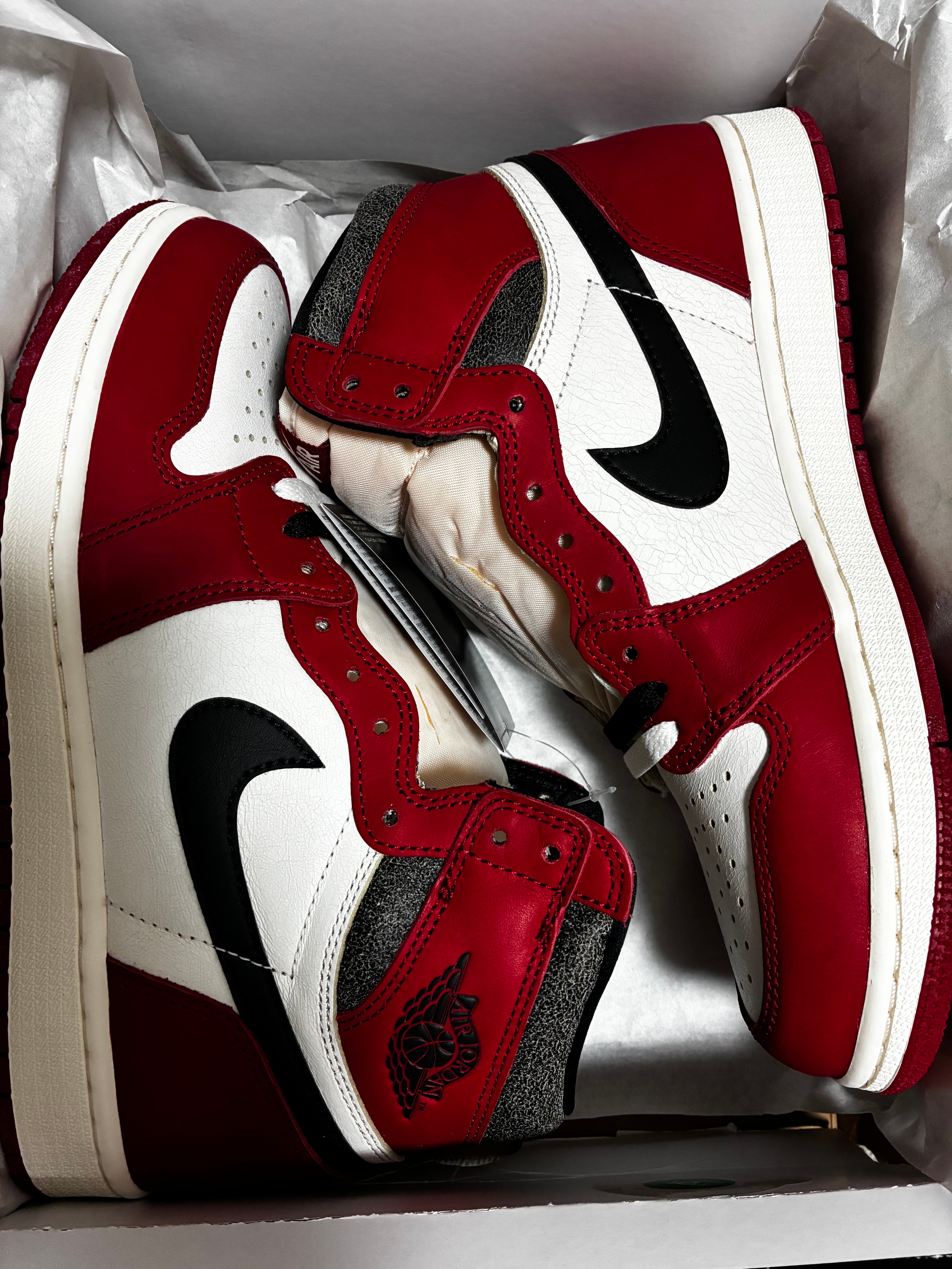 Nike Air Jordan 1 High OG "Lost & Found/Chicago"
