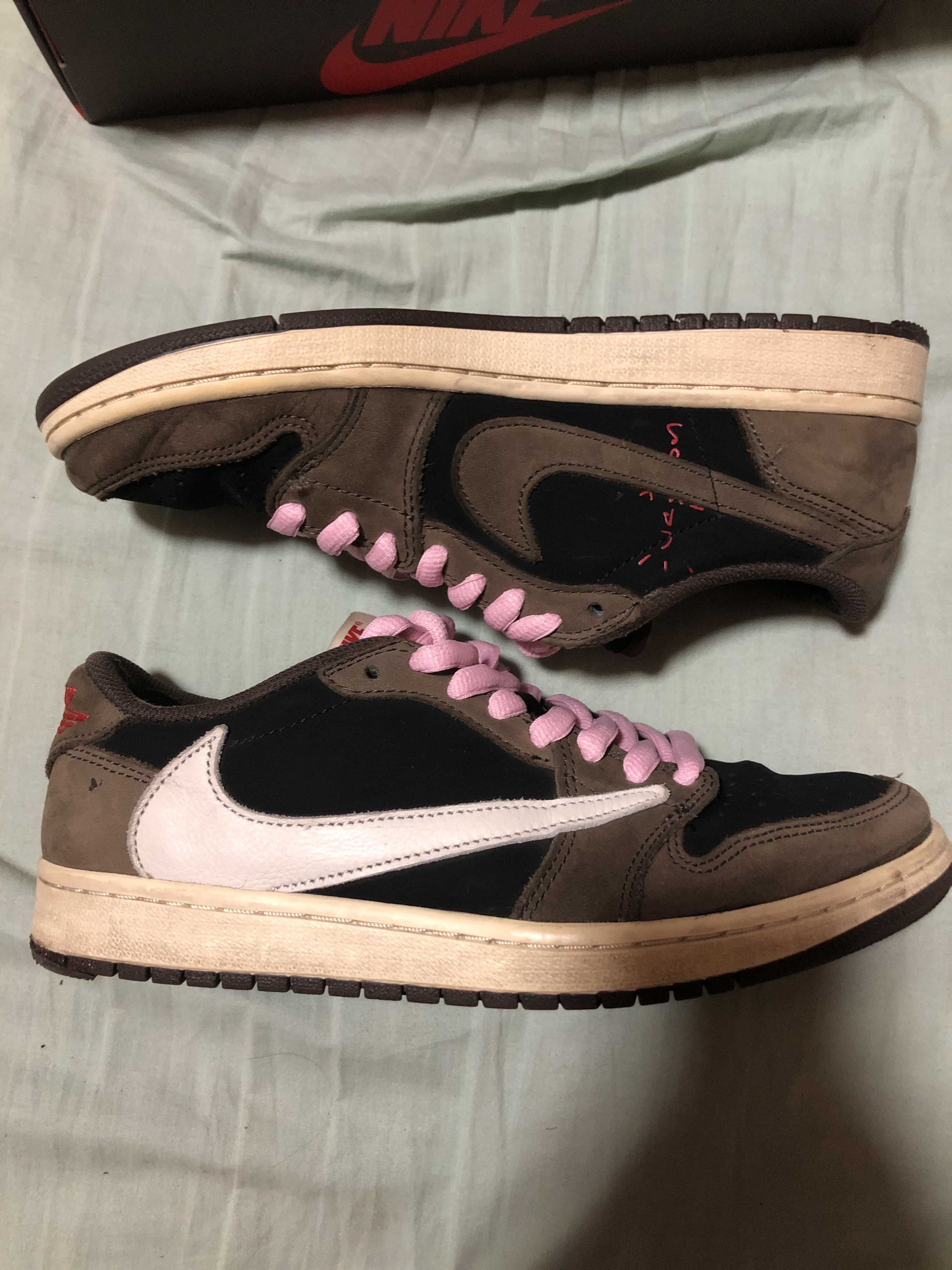 Travis Scott × Nike Air Jordan 1 Low OG SP-T "Black/Dark Mocha"