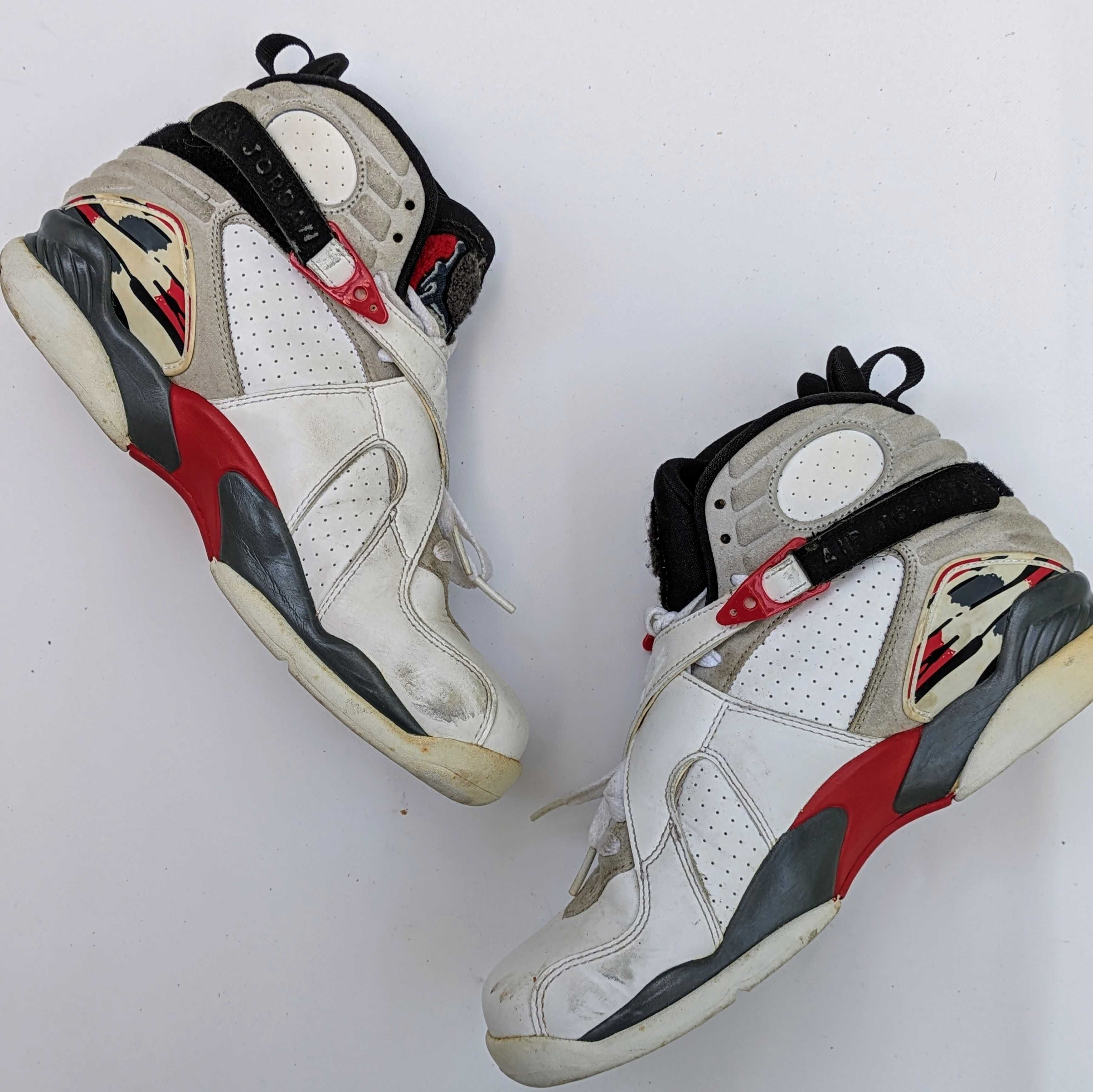 Nike Air Jordan 8 Retro "Bugs Bunny" (2013)