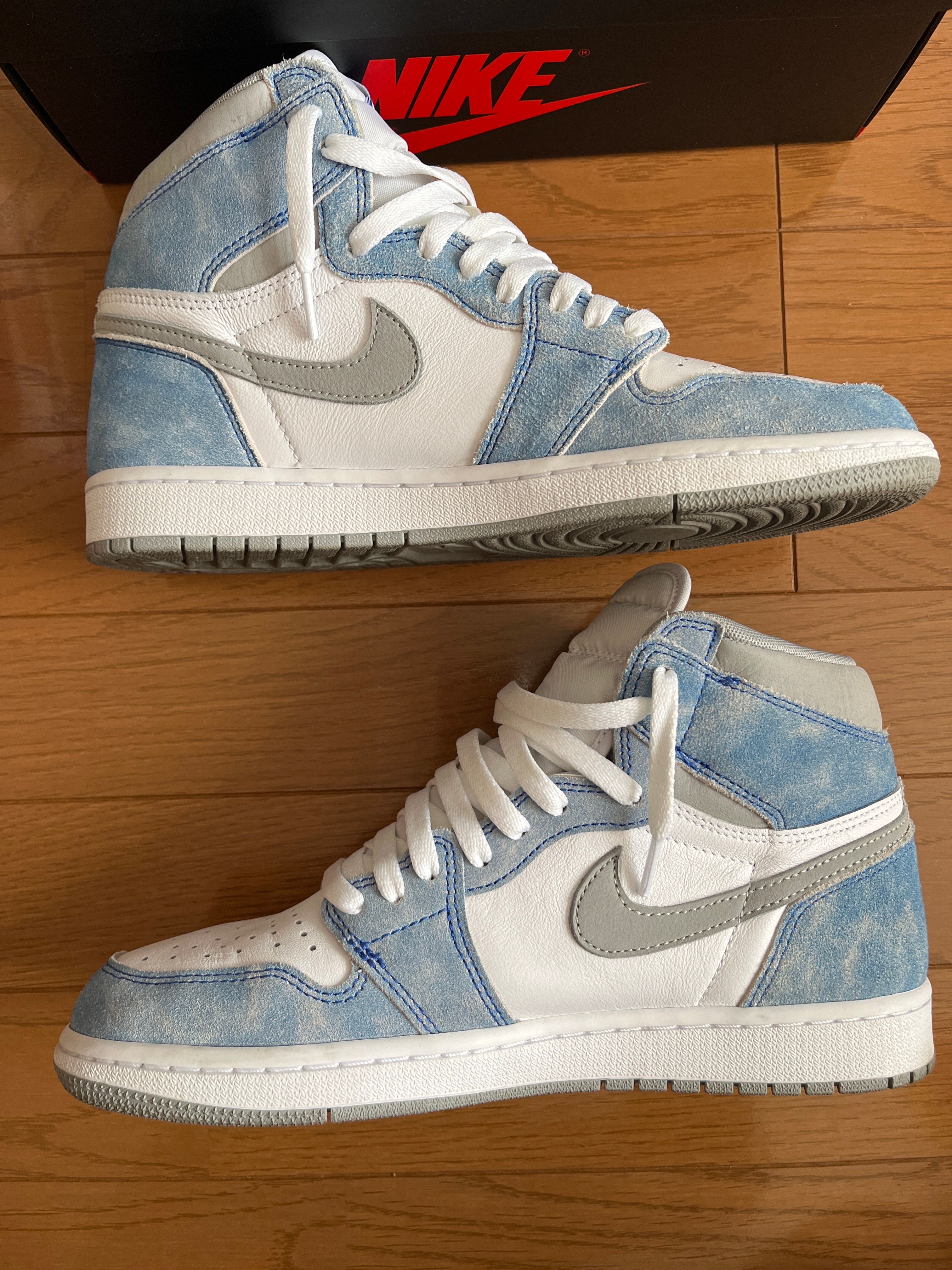 Nike Air Jordan 1 High OG "Hyper Royal"