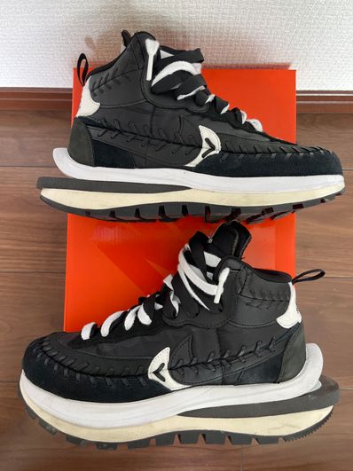 Jean-Paul Gaultier × sacai × Nike Vapor Waffle "Black/Black-White"