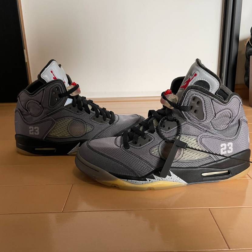 Off-White × Nike Air Jordan 5 "Black/Muslin/Fire Red"