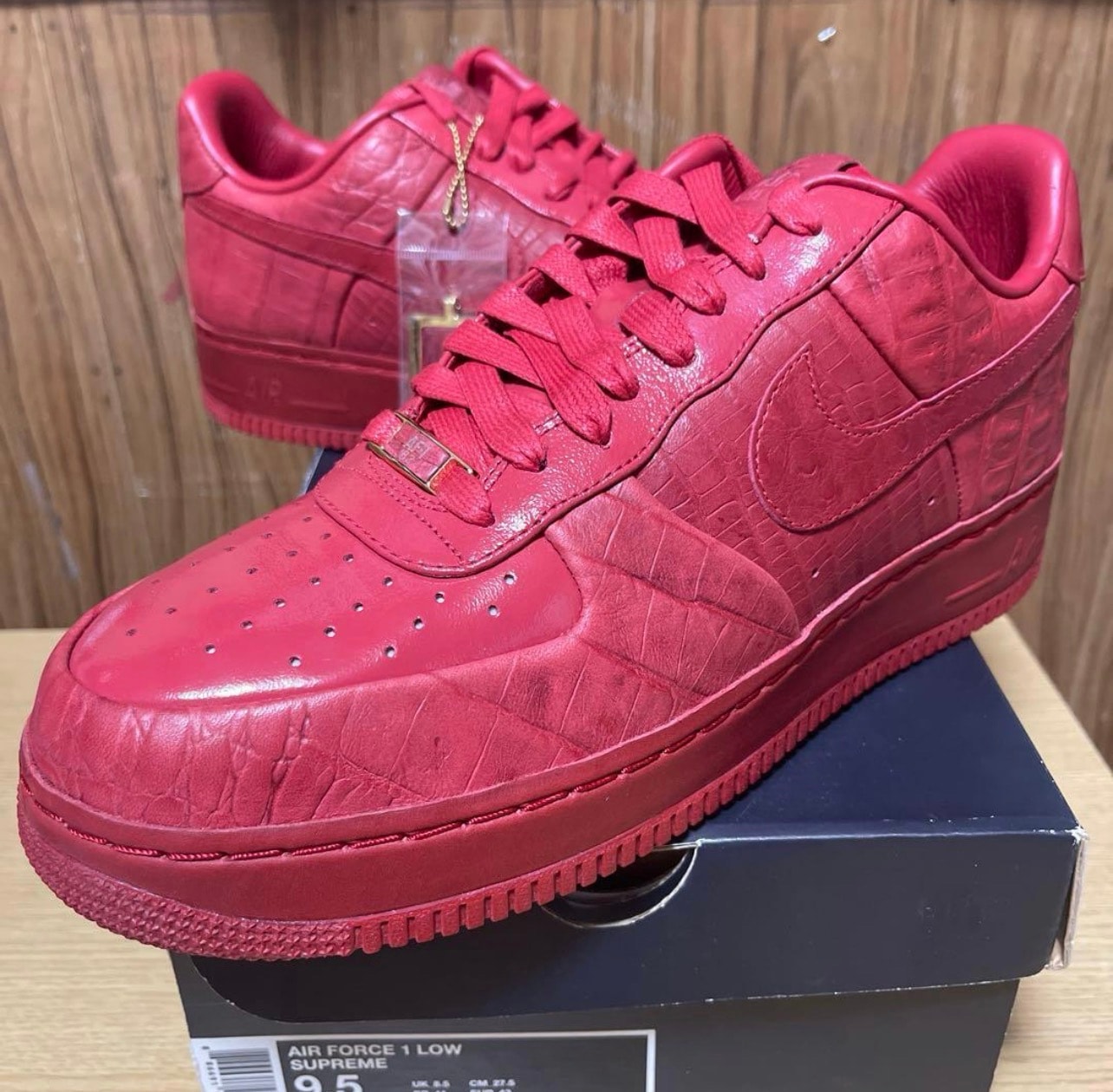 Nike Air Force 1 Low Supreme "1Love&Hectic"