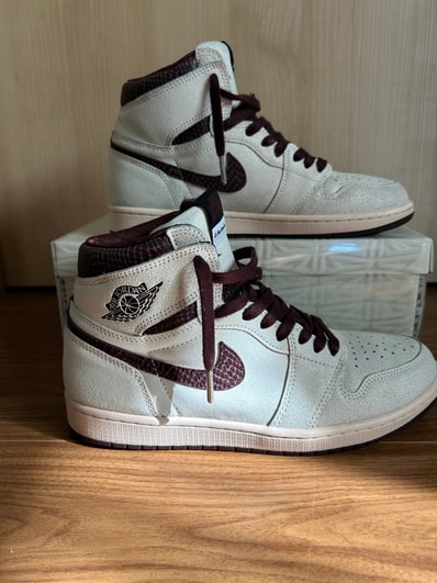A Ma Maniere × Nike Air Jordan 1 Retro High OG "Sail and Burgundy"