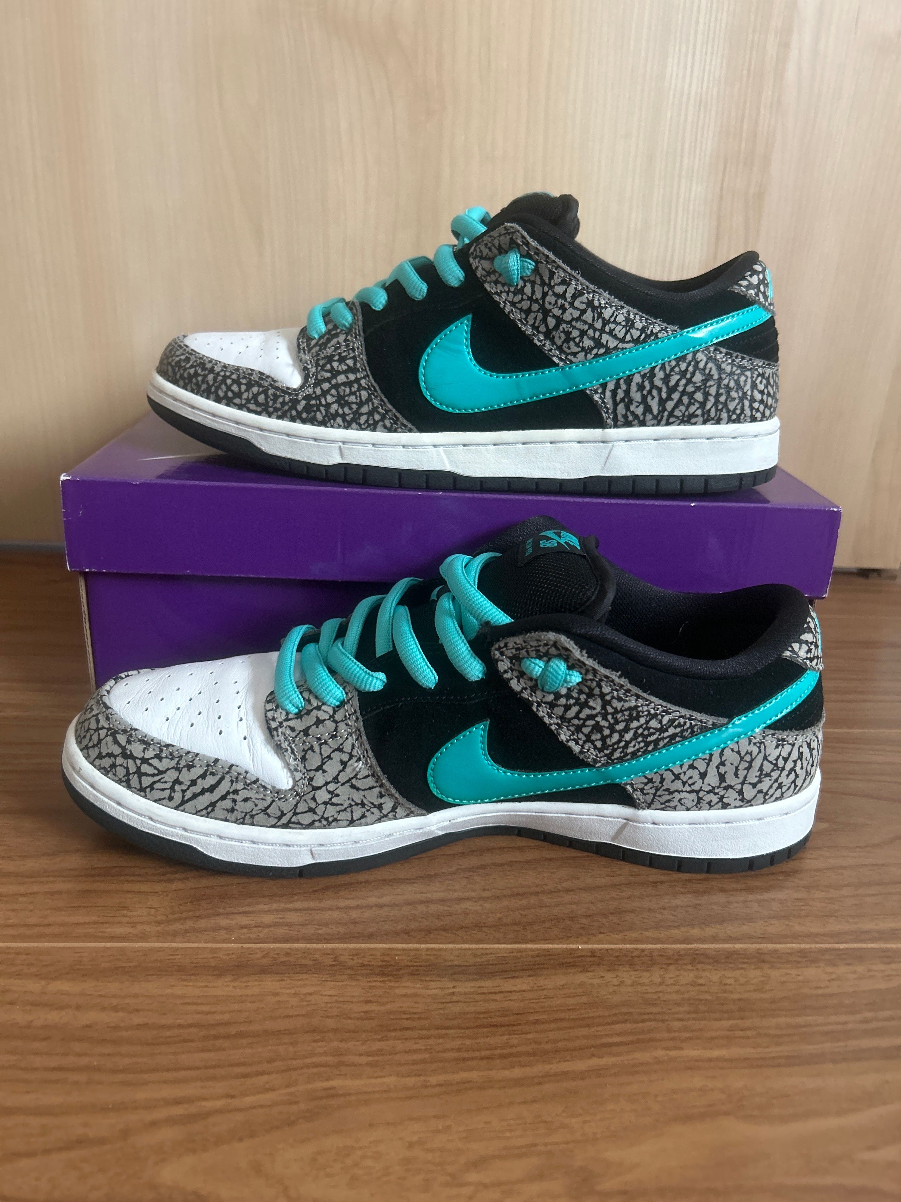 Nike SB Dunk Low "Elephant/Safari"