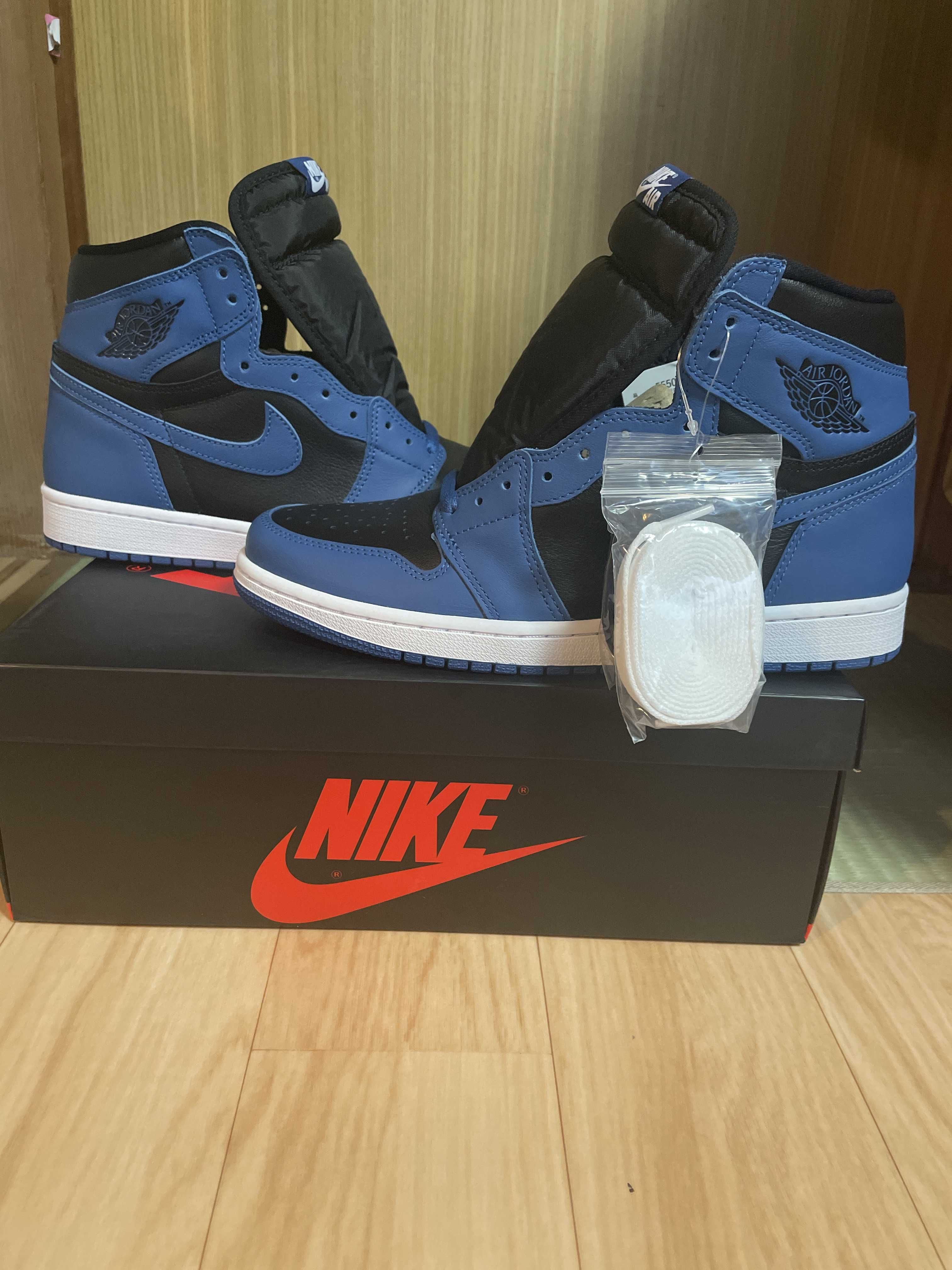 Nike Air Jordan 1 Retro High OG "Dark Marina Blue"