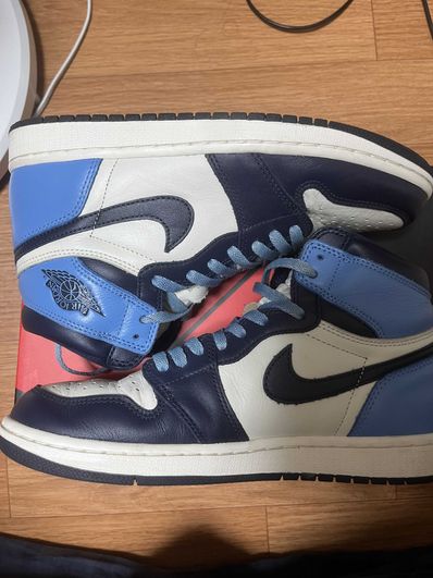 Nike Air Jordan 1 Retro High OG "Obsidian/University Blue"