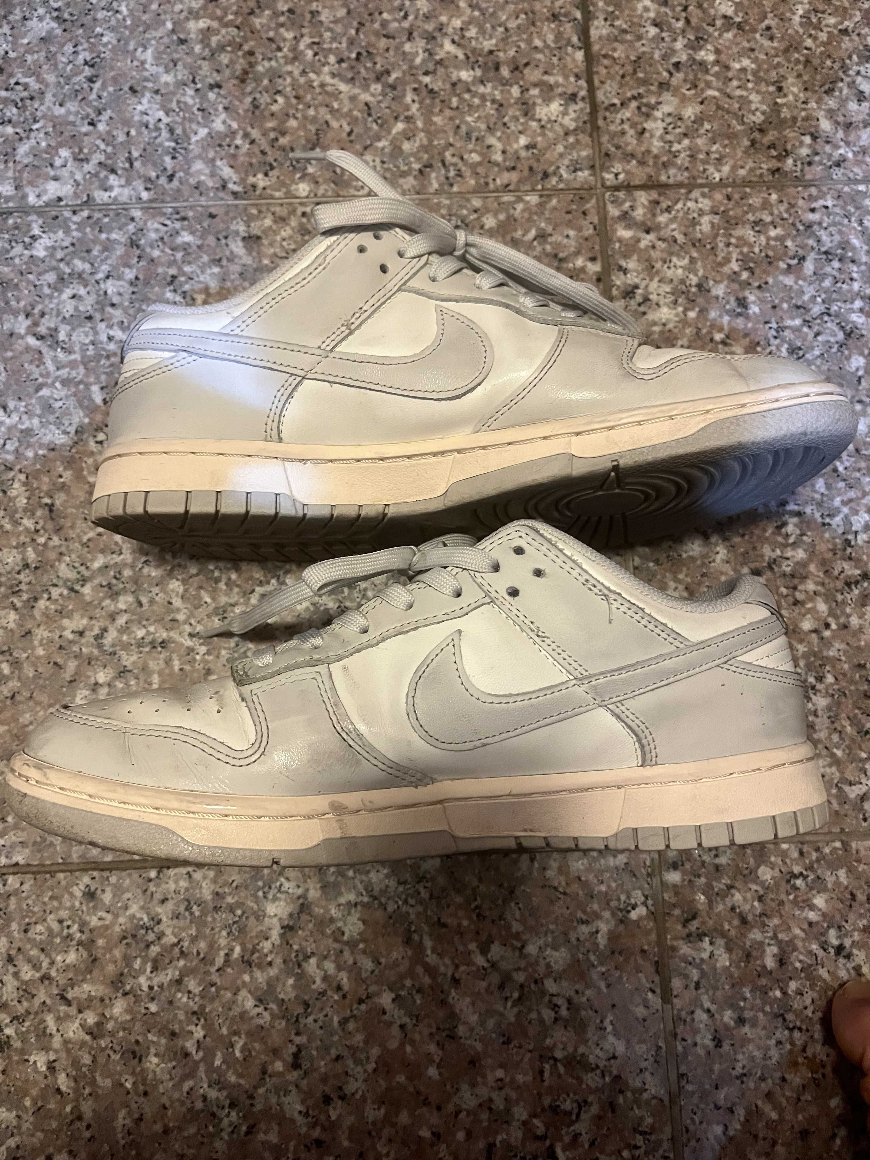 Nike Women's Dunk Low "Light Bone"
