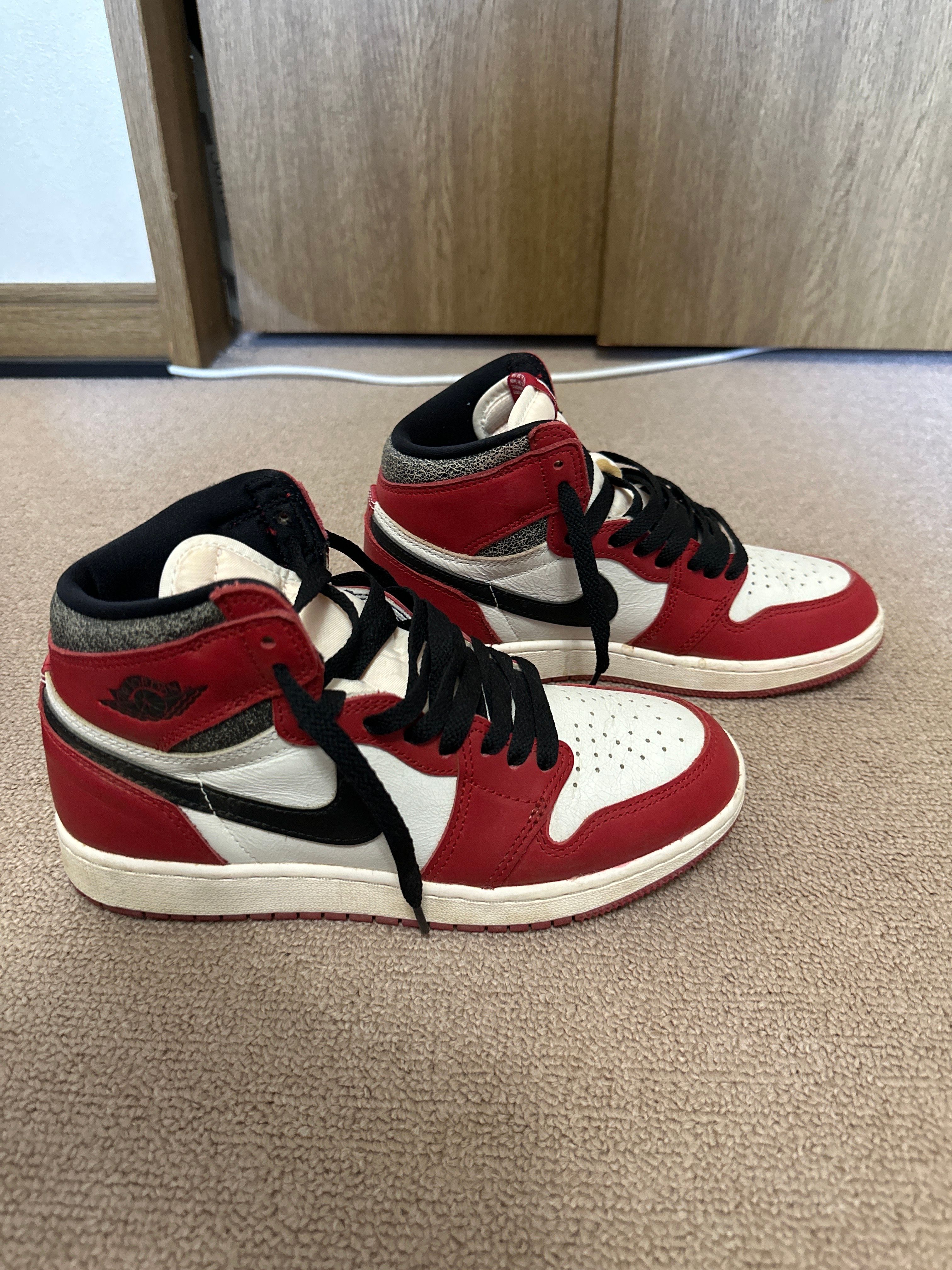 Nike GS Air Jordan 1 High OG "Lost & Found/Chicago"