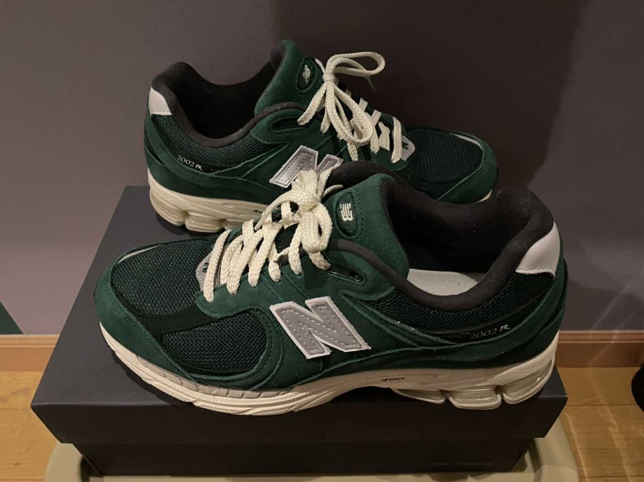 New Balance 2002R "Forest Green"