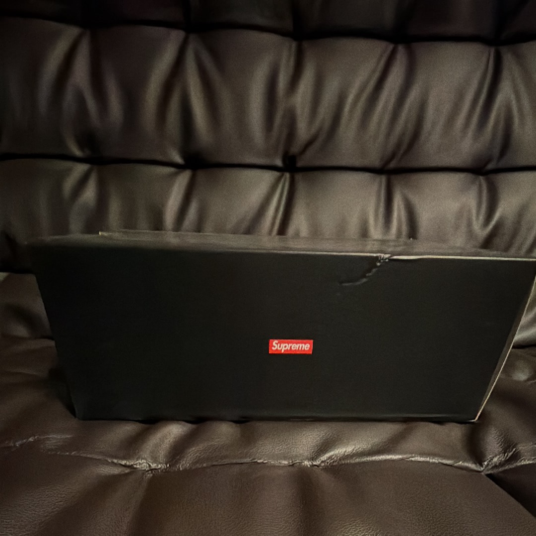 シュプリーム × ナイキ エアマックステイルウィンド4 "レッド"