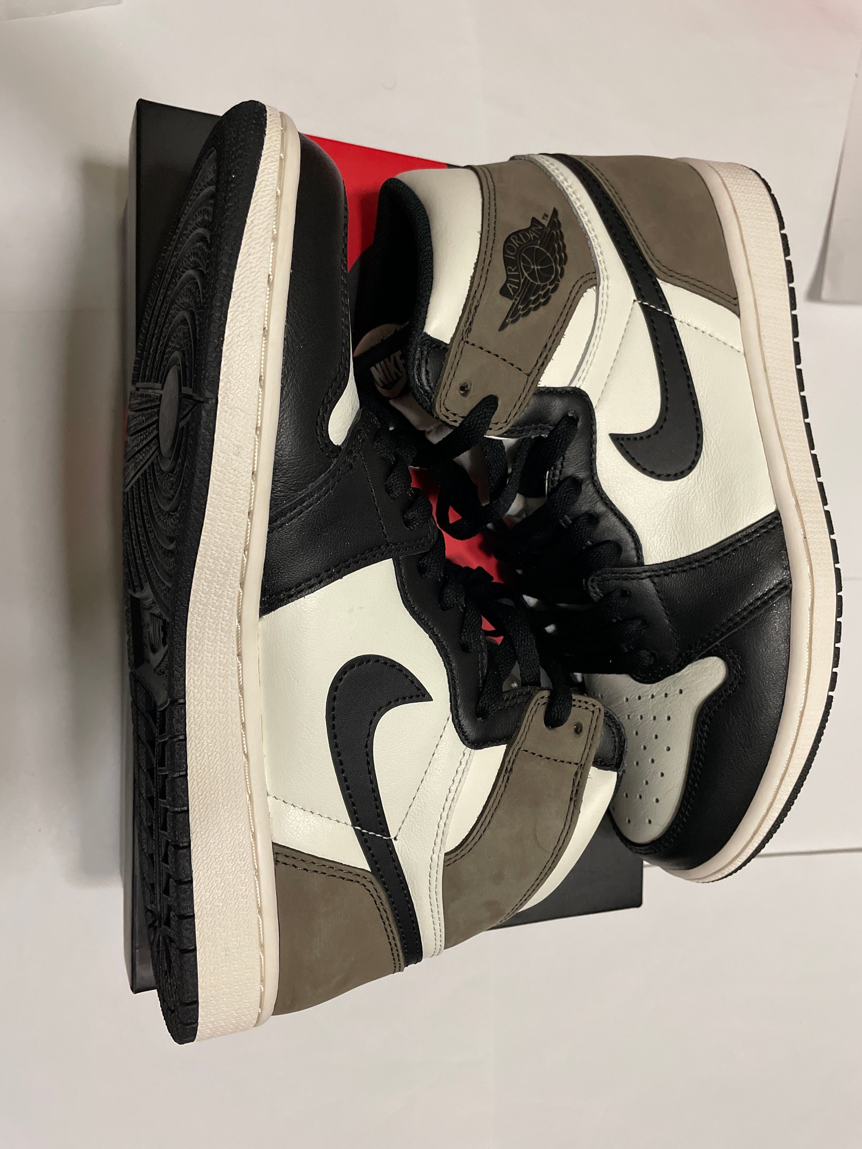 Nike Air Jordan 1 High OG "Sail/Dark Mocha/Black"