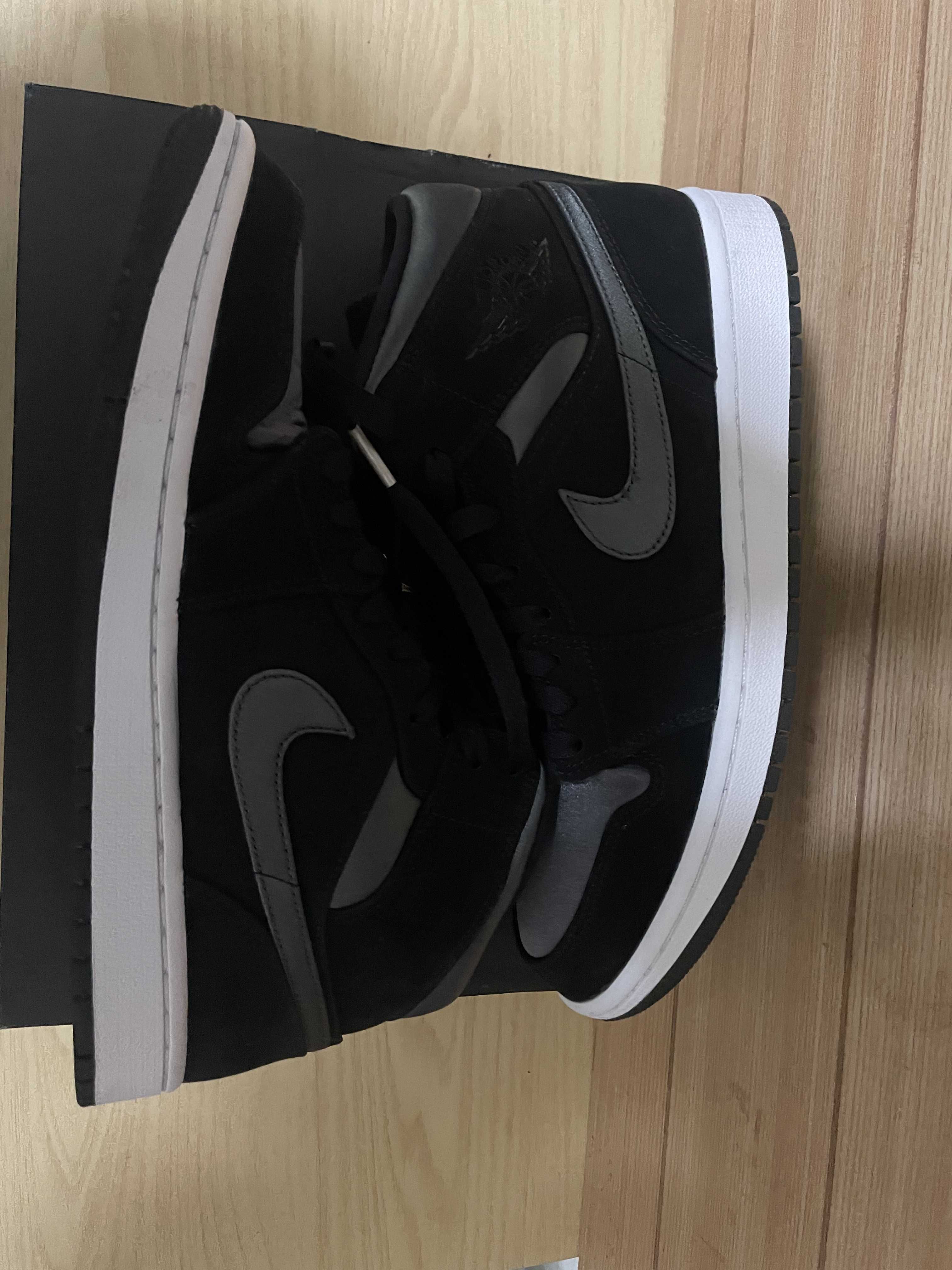 Nike Air Jordan 1 Mid "Nylon Black Anthracite"