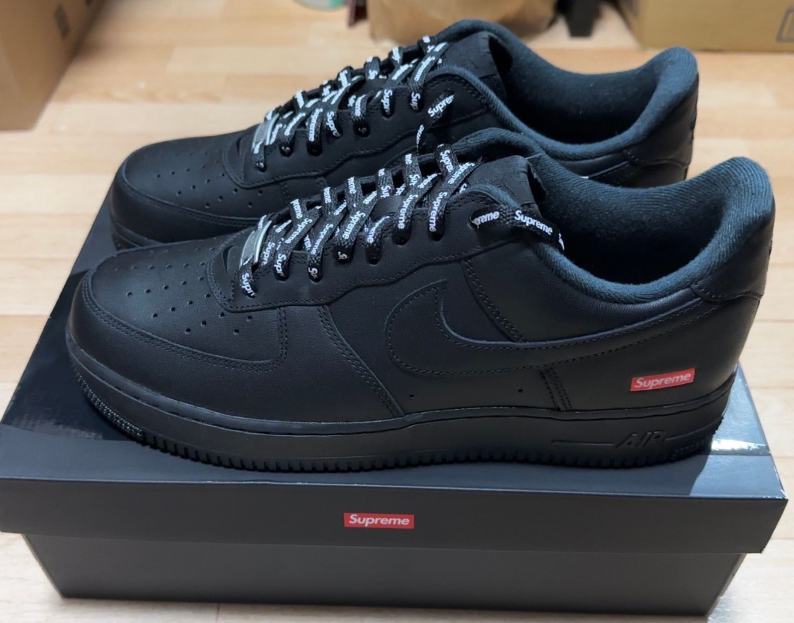 Supreme × Nike Air Force 1 Low "Black"