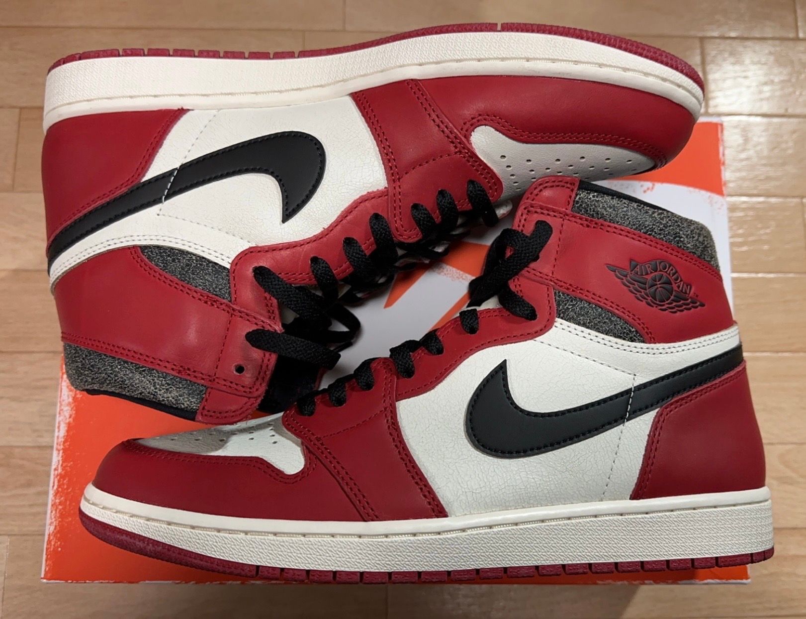 Nike Air Jordan 1 High OG "Lost & Found/Chicago"