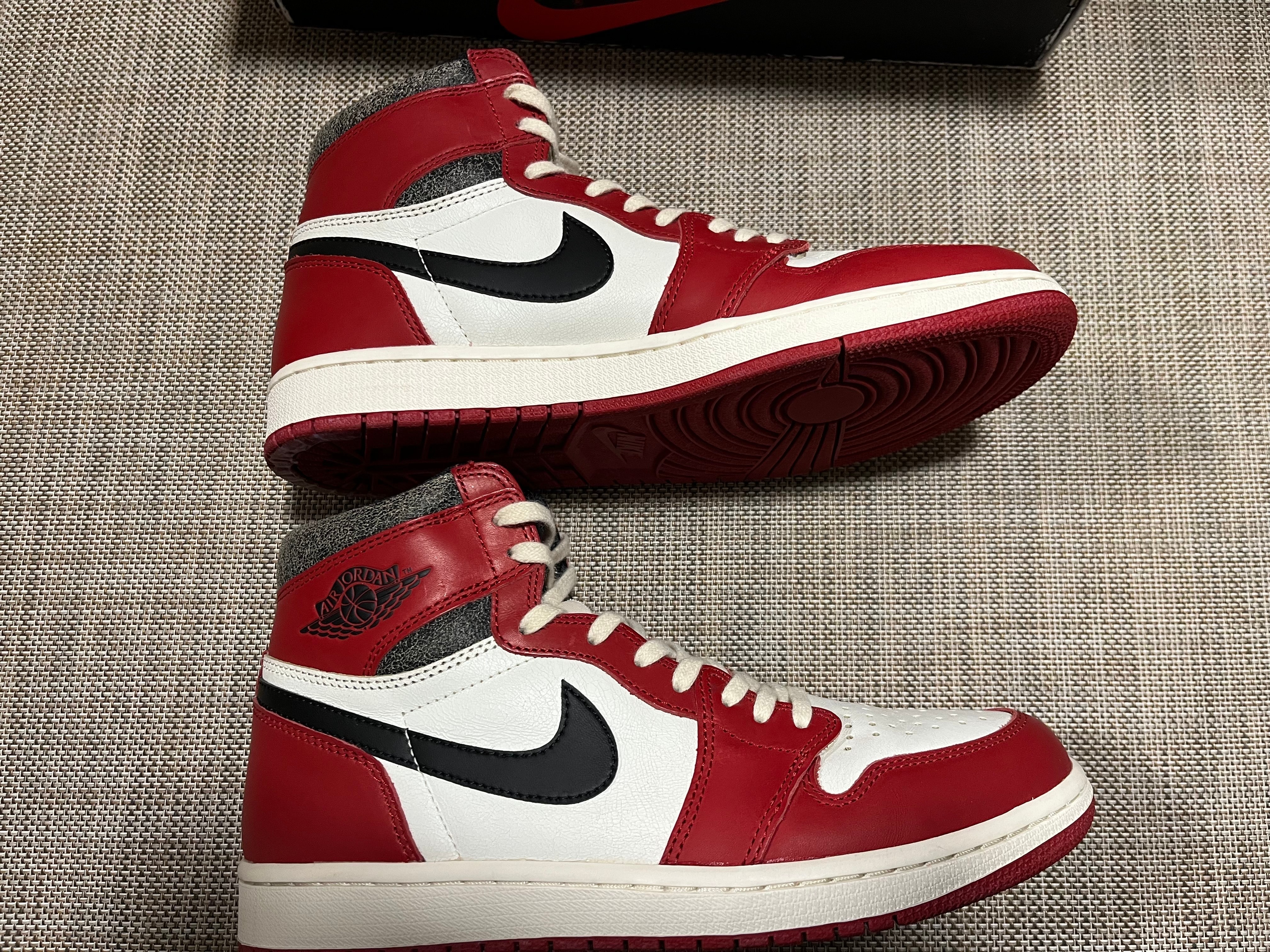 Nike Air Jordan 1 High OG "Lost & Found/Chicago"