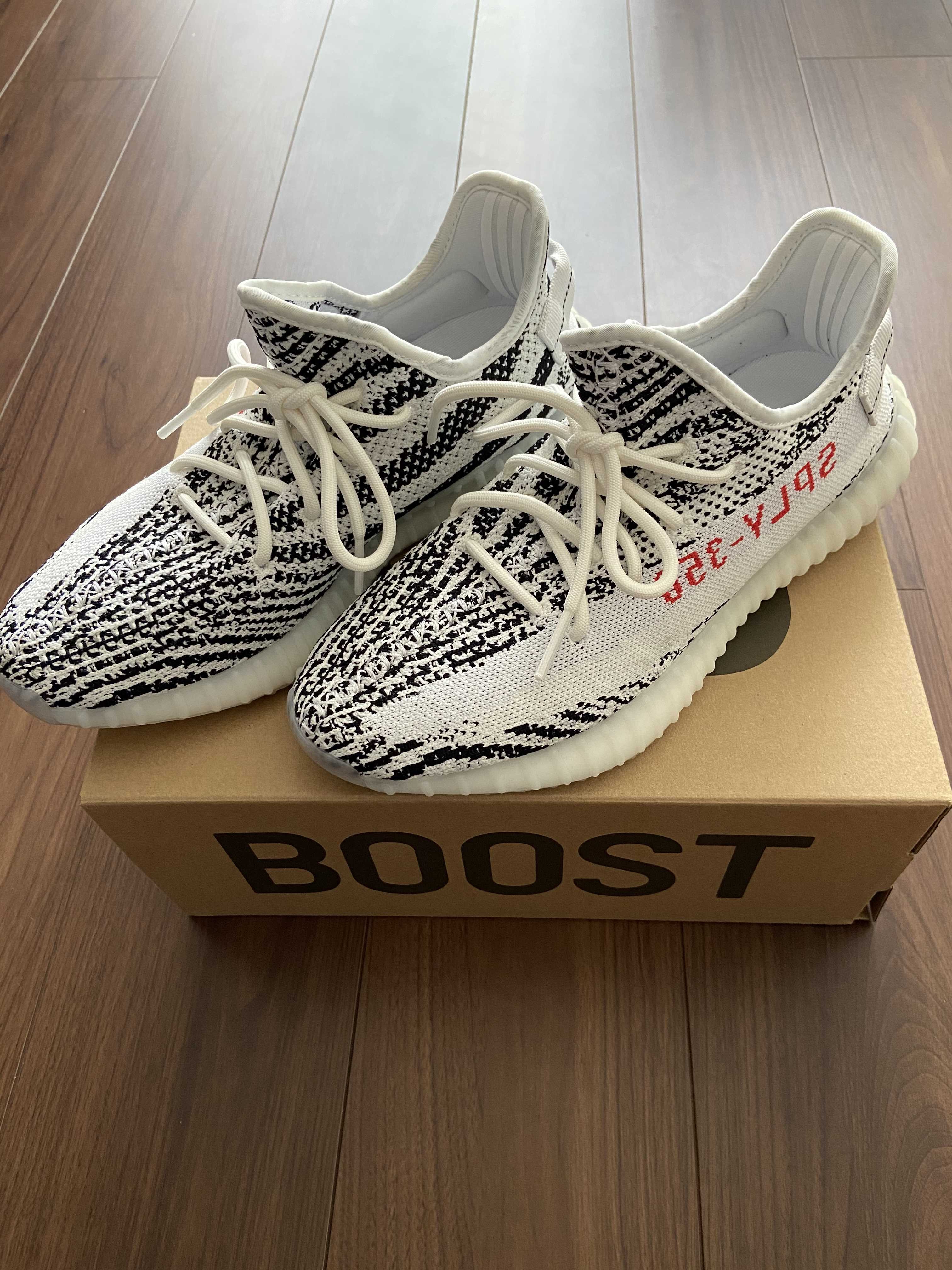 adidas YEEZY Boost 350 V2 "Zebra"