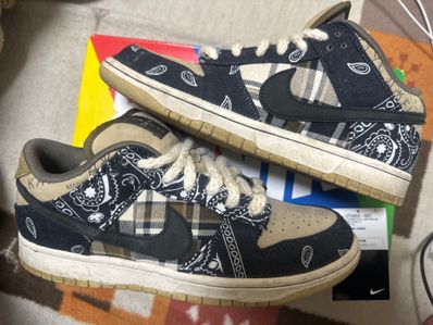 Travis Scott × Nike SB Dunk Low "Black/Parachute Beige"