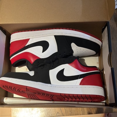 Nike Air Jordan 1 Low "Black Toe"