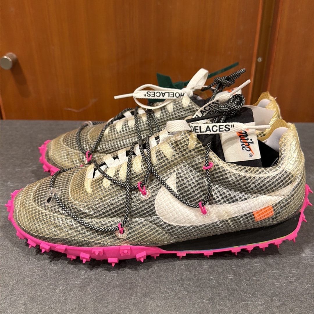 Off-White × Nike Women's Waffle Racer "Vivid Black"
