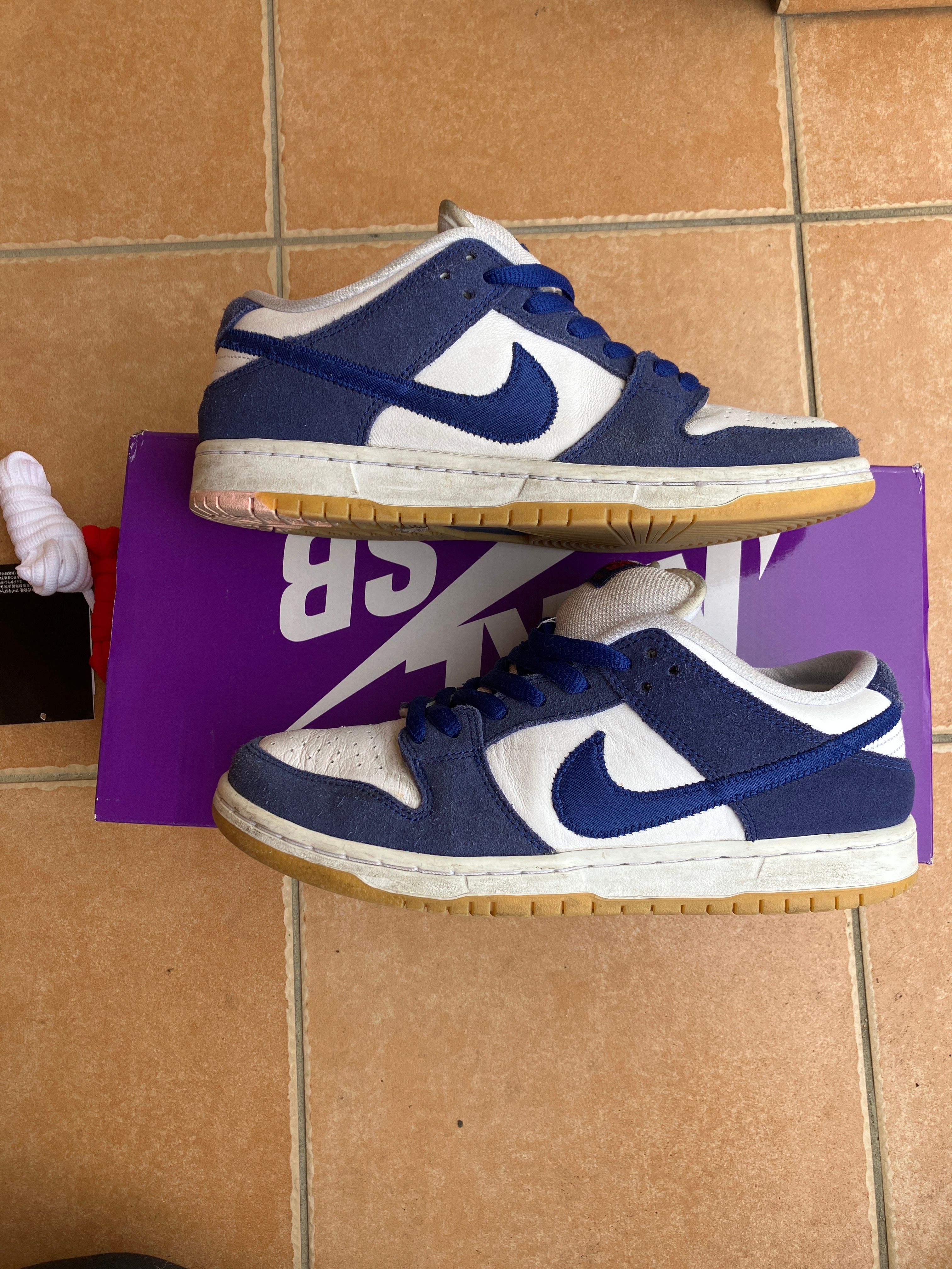 Nike SB Dunk Low "Los Angeles Dodgers/Deep Royal Blue"