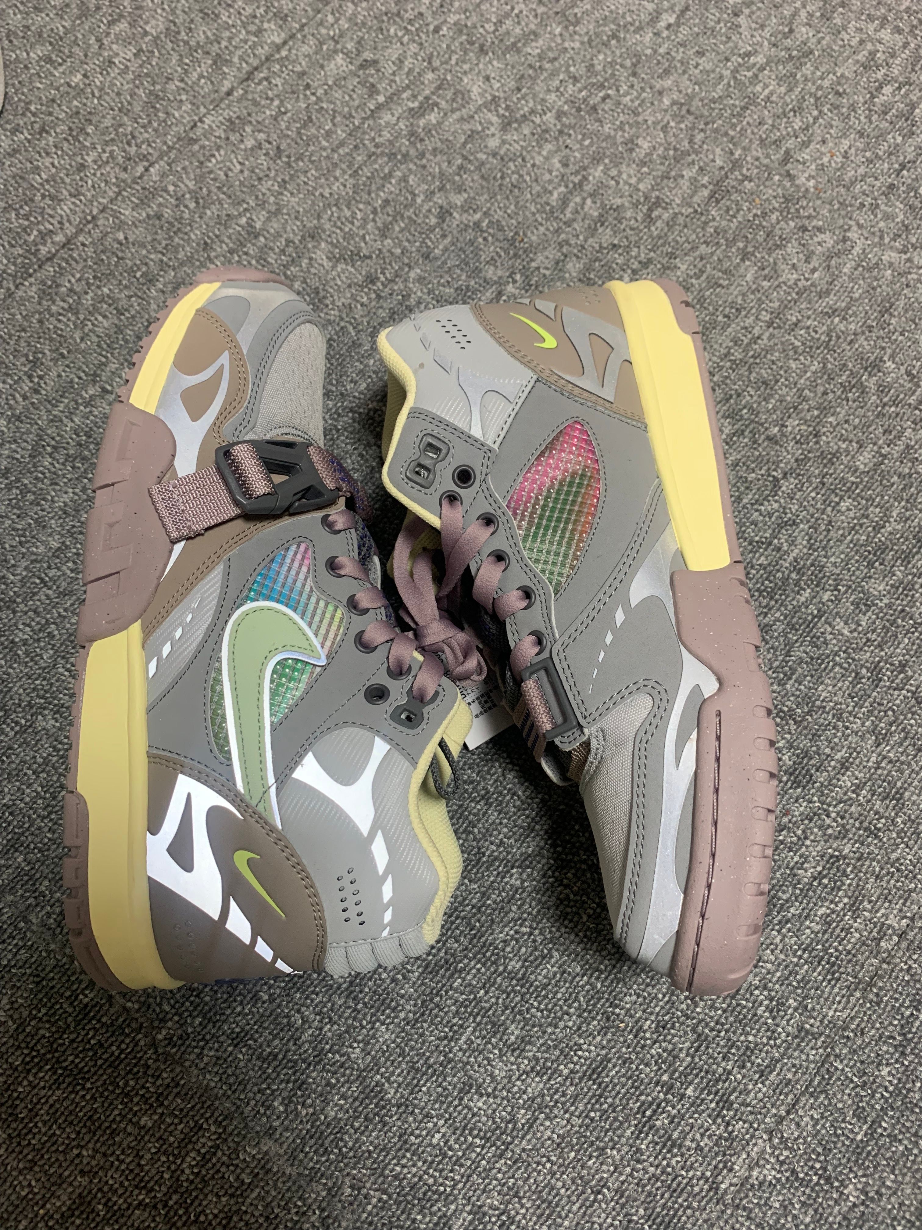 Nike Air Trainer 1 SP "Light Smoke Grey/Honeydew"