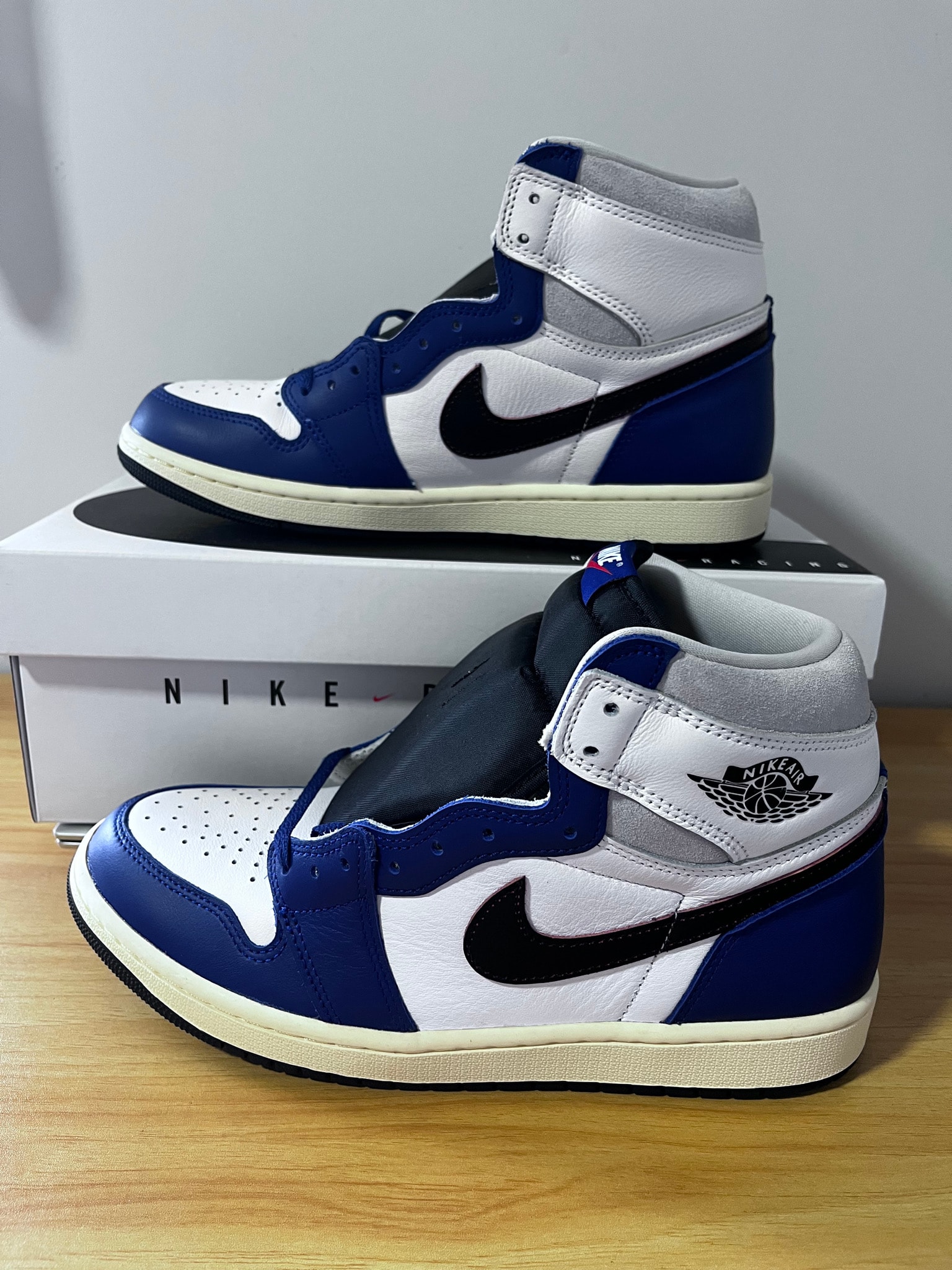 Nike Air Jordan 1 High OG Rare Air "Deep Royal Blue"