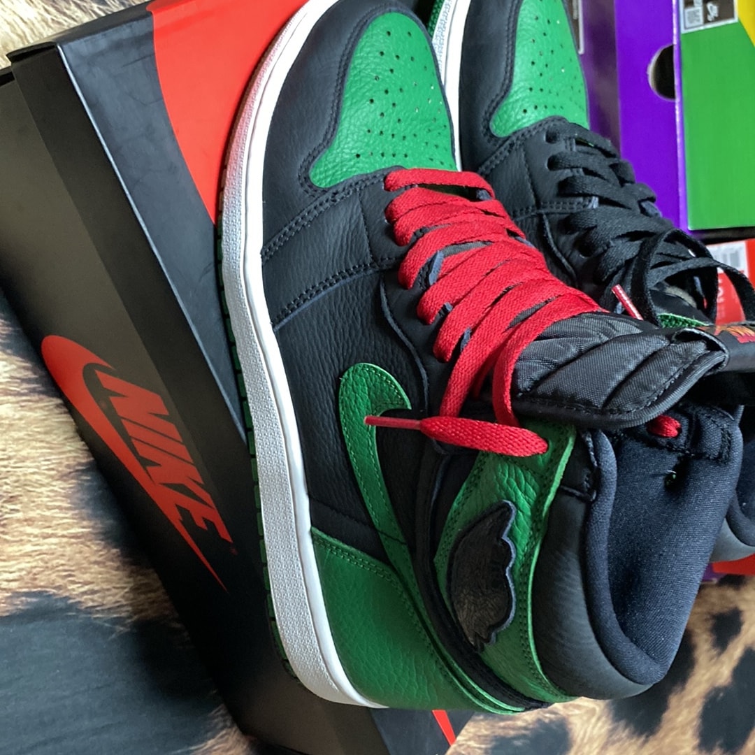 Nike Air Jordan 1 Retro High OG "Black/Pine Green" (2020)