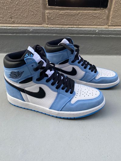 Nike Air Jordan 1 High OG "University Blue"