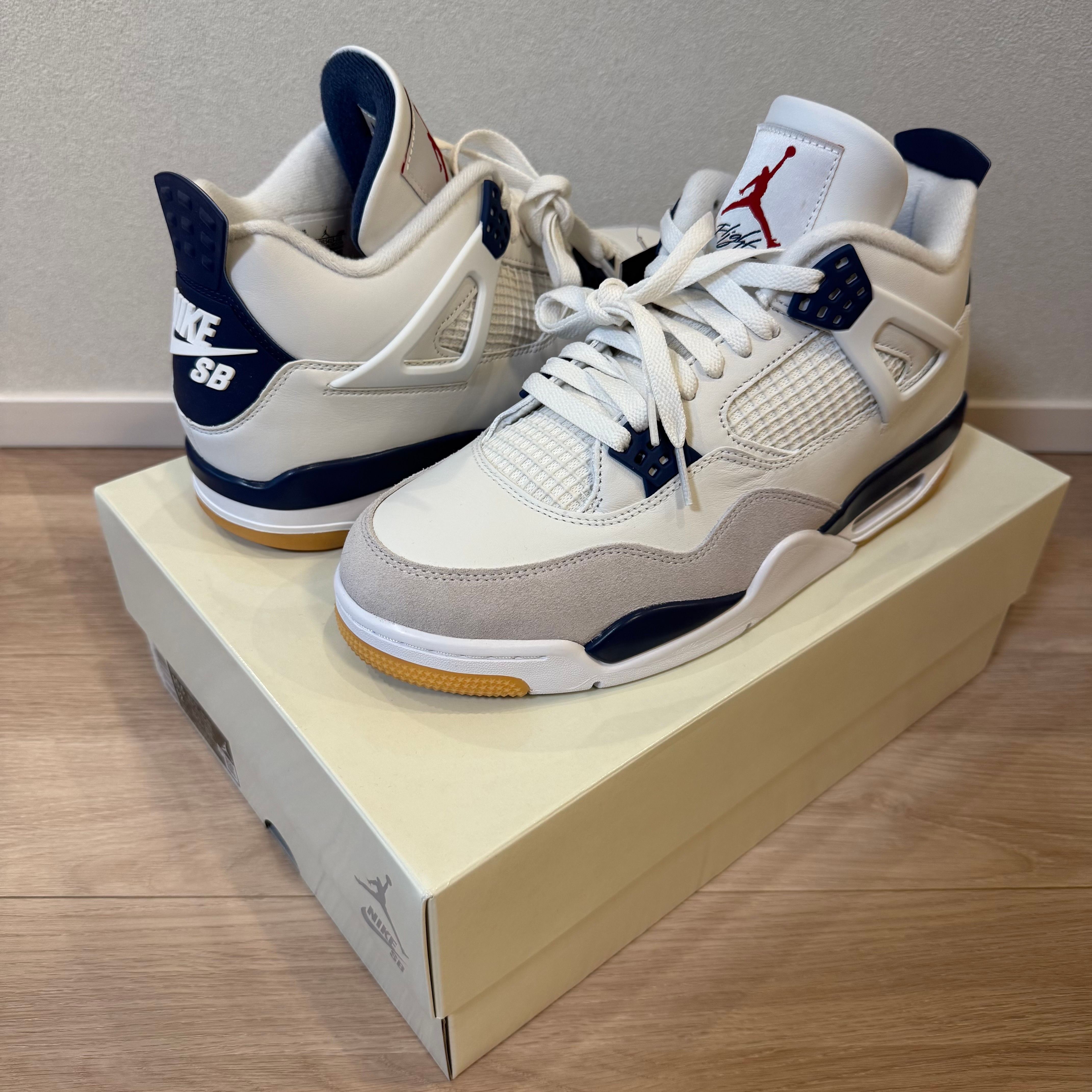 ナイキ SB エアジョーダン4 レトロ SP  