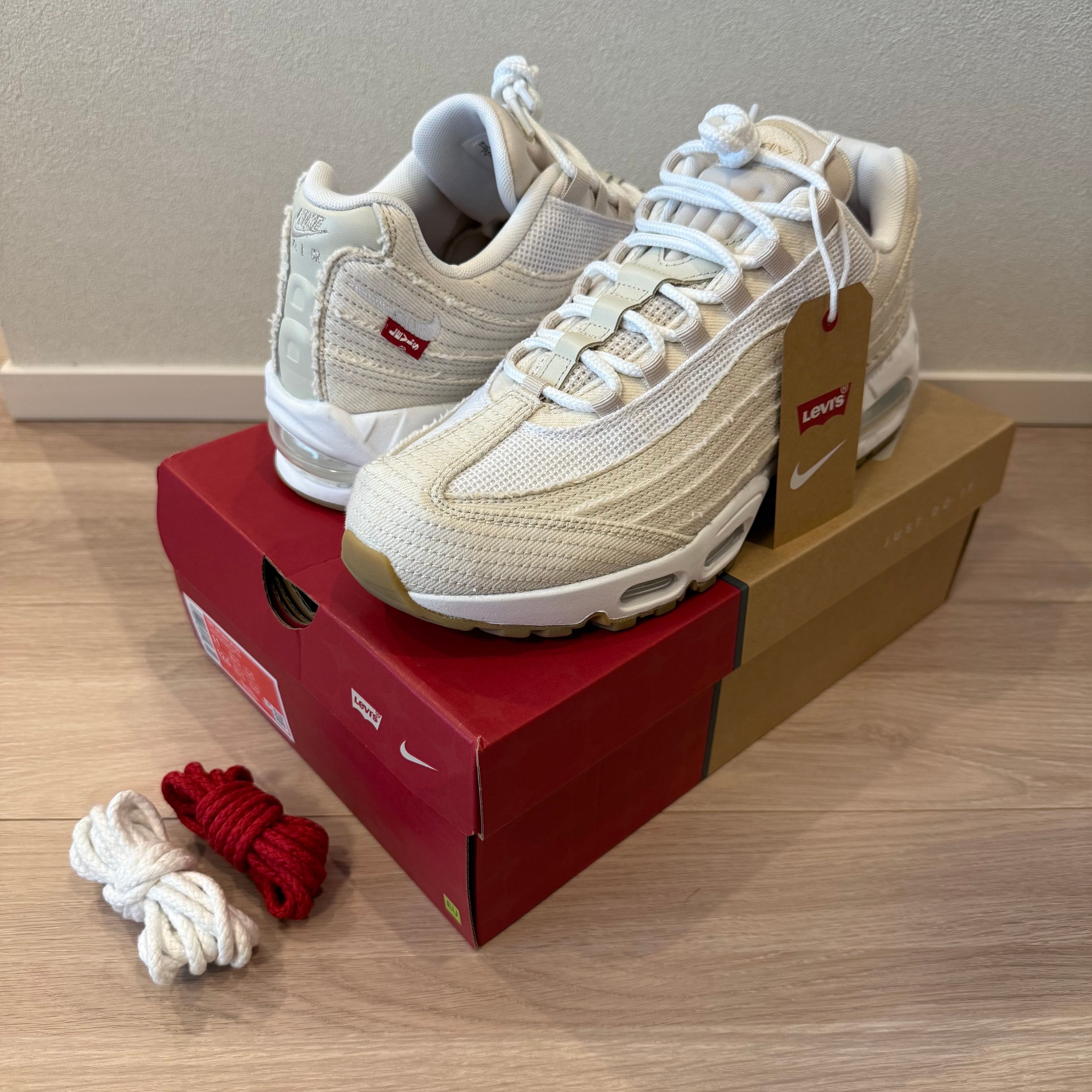 Levi's × Nike Air Max 95 OG "Denim White"