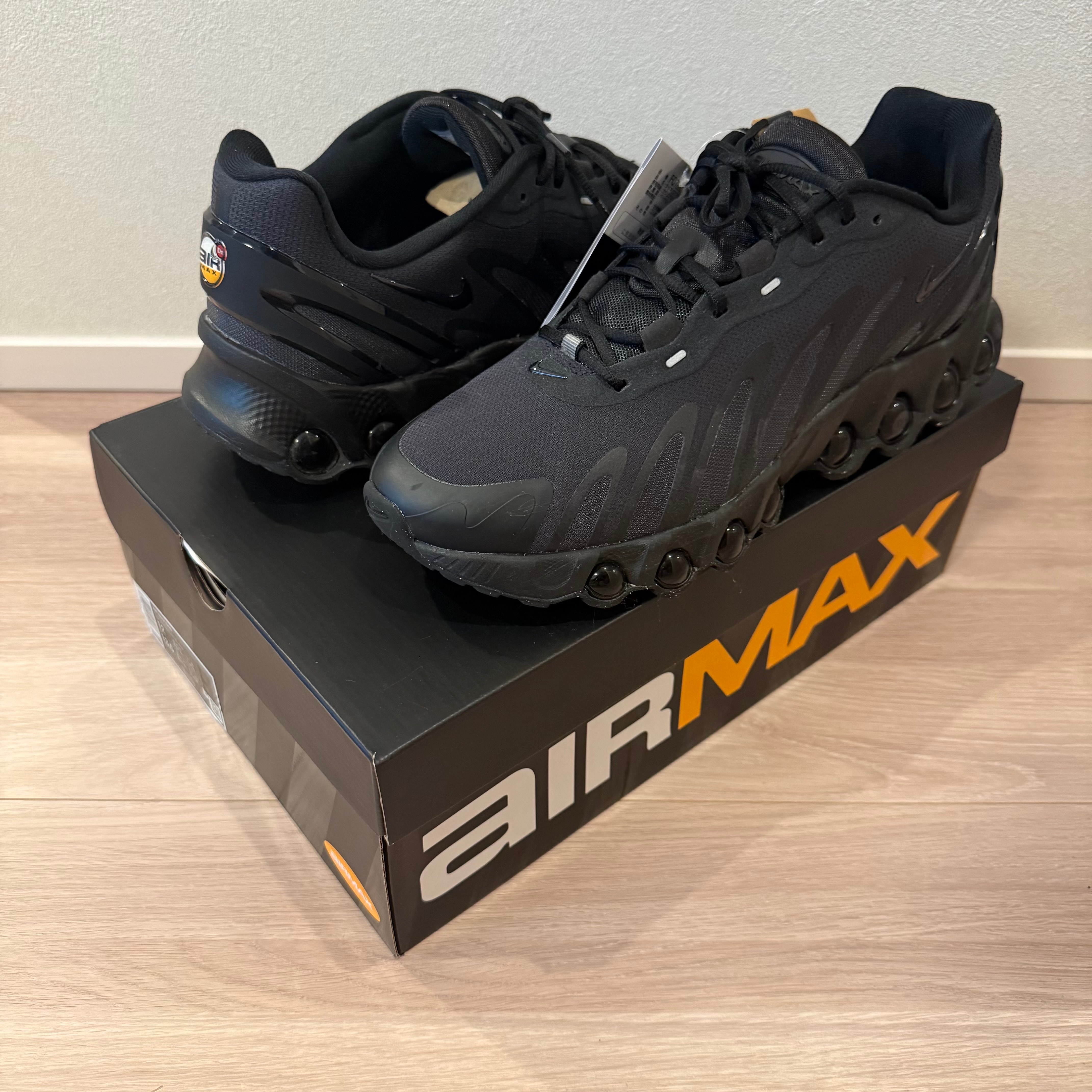 ナイキ エアマックスDN8 